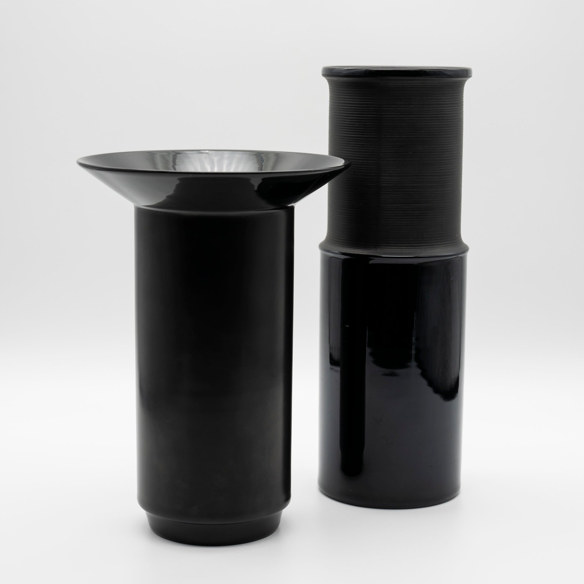 Porcelaine Noire Vase Duo - Jan van der Vaart & Tapio Wirkkala for Rosenthal, 1980s