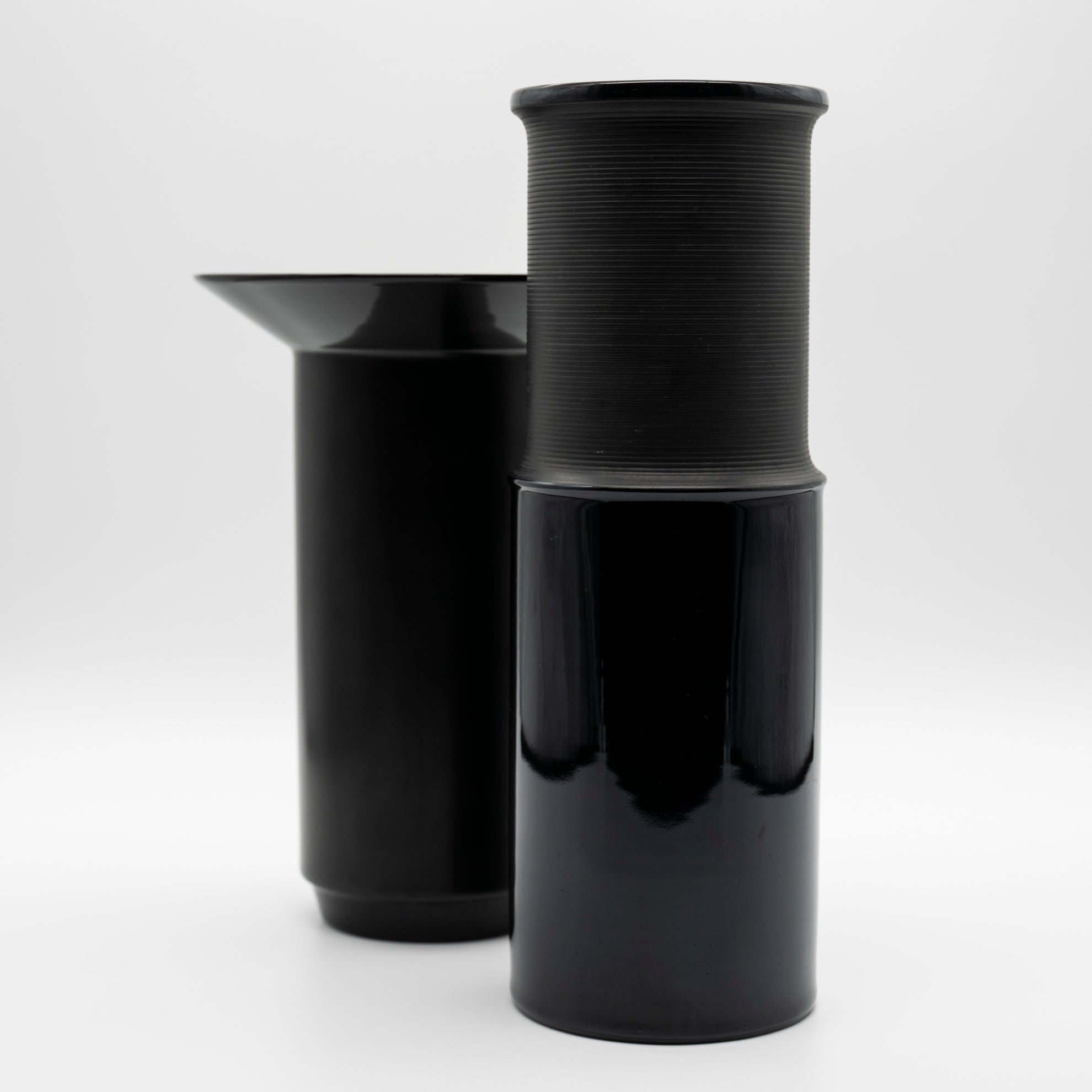 Porcelaine Noire Vase Duo - Jan van der Vaart & Tapio Wirkkala for Rosenthal, 1980s