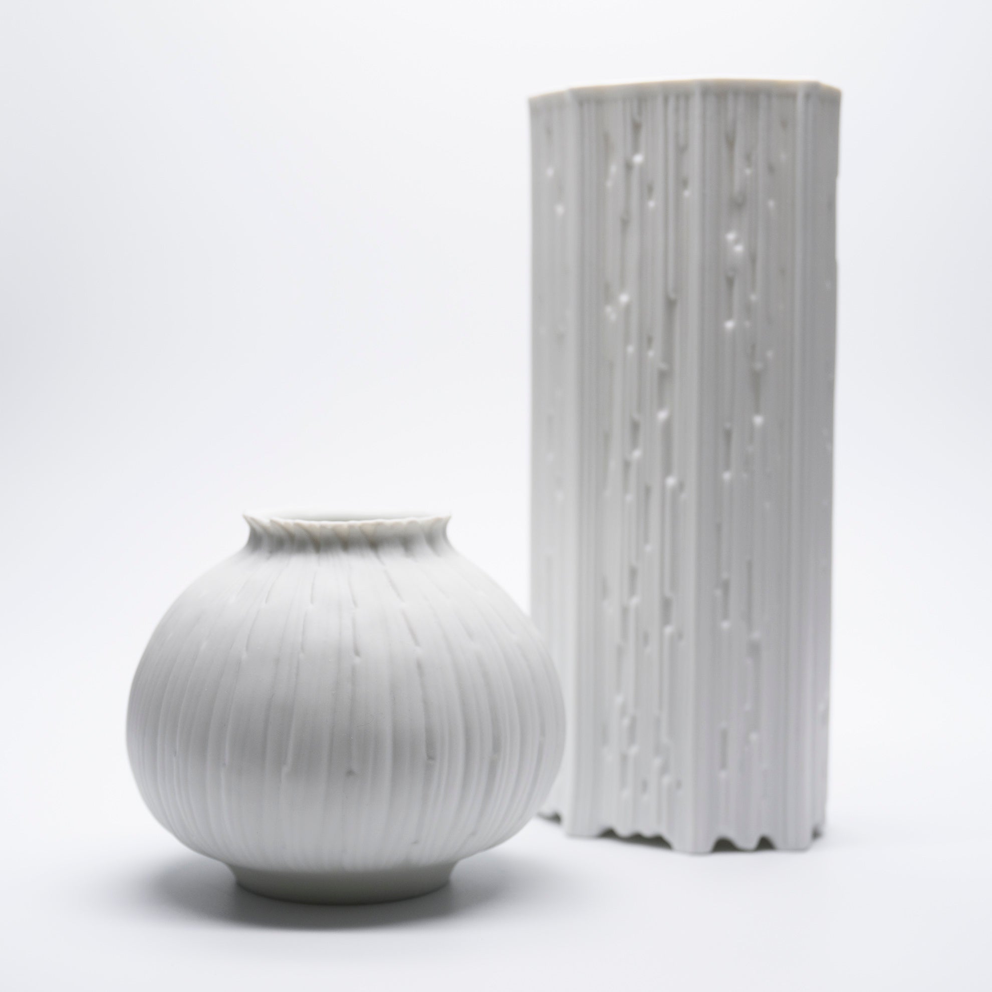 Curated Porcelain Vase Duo – “Zwiebel” of Hans Achtziger for Fürstenberg & Hutschenreuther, mid–late 20th century