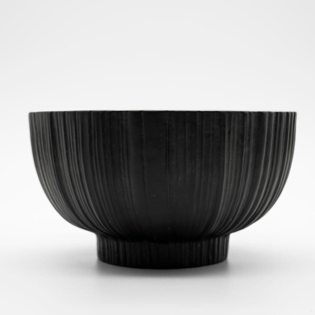 Plissée Porcelaine Noire Bowl – Martin Freyer for Rosenthal, 1970s