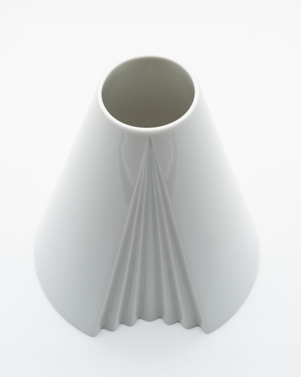 Plissée Porcelain Vase Duo – Ambrogio Pozzi for Rosenthal, 1985