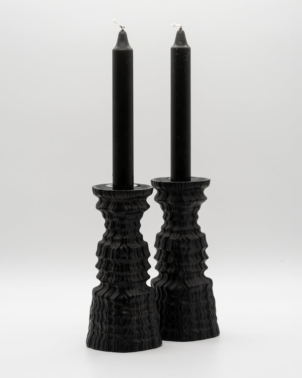 Cascade Porcelaine Noire Candleholder Duo – Martin Freyer for Rosenthal, 1970s