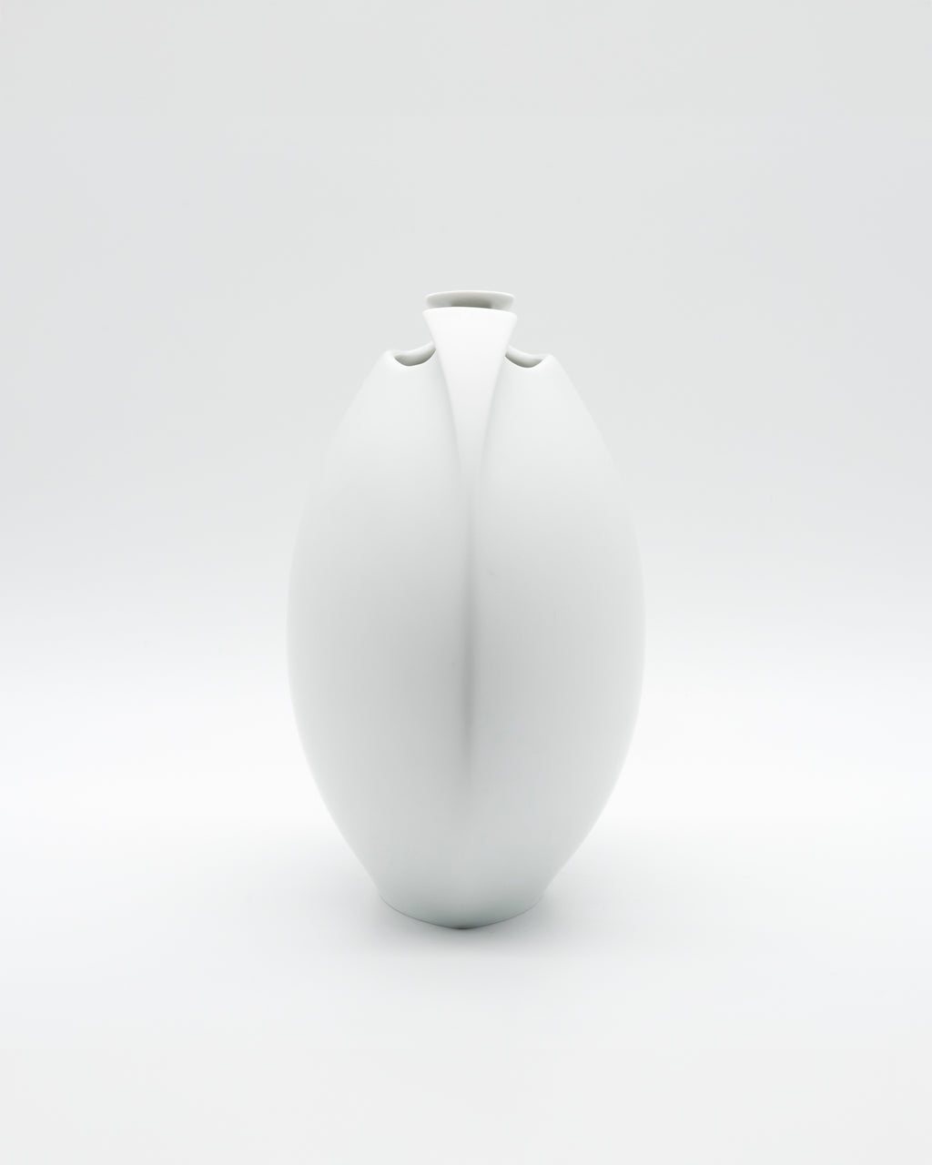 White Bisque Porcelain Vase "Tasca" - Lino Sabattini for Rosenthal, 1986