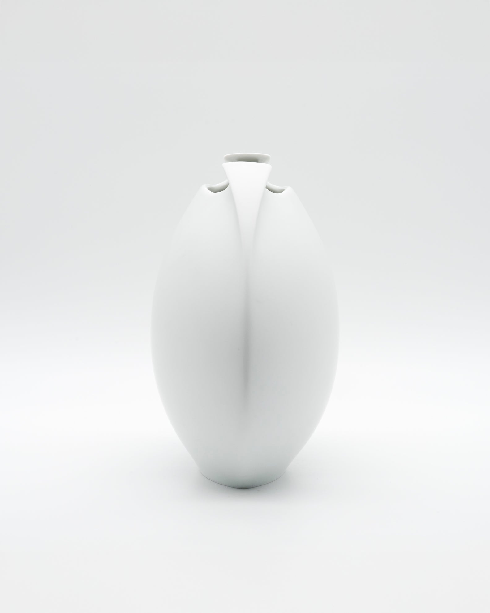 White Bisque Porcelain Vase "Tasca" - Lino Sabattini for Rosenthal, 1986
