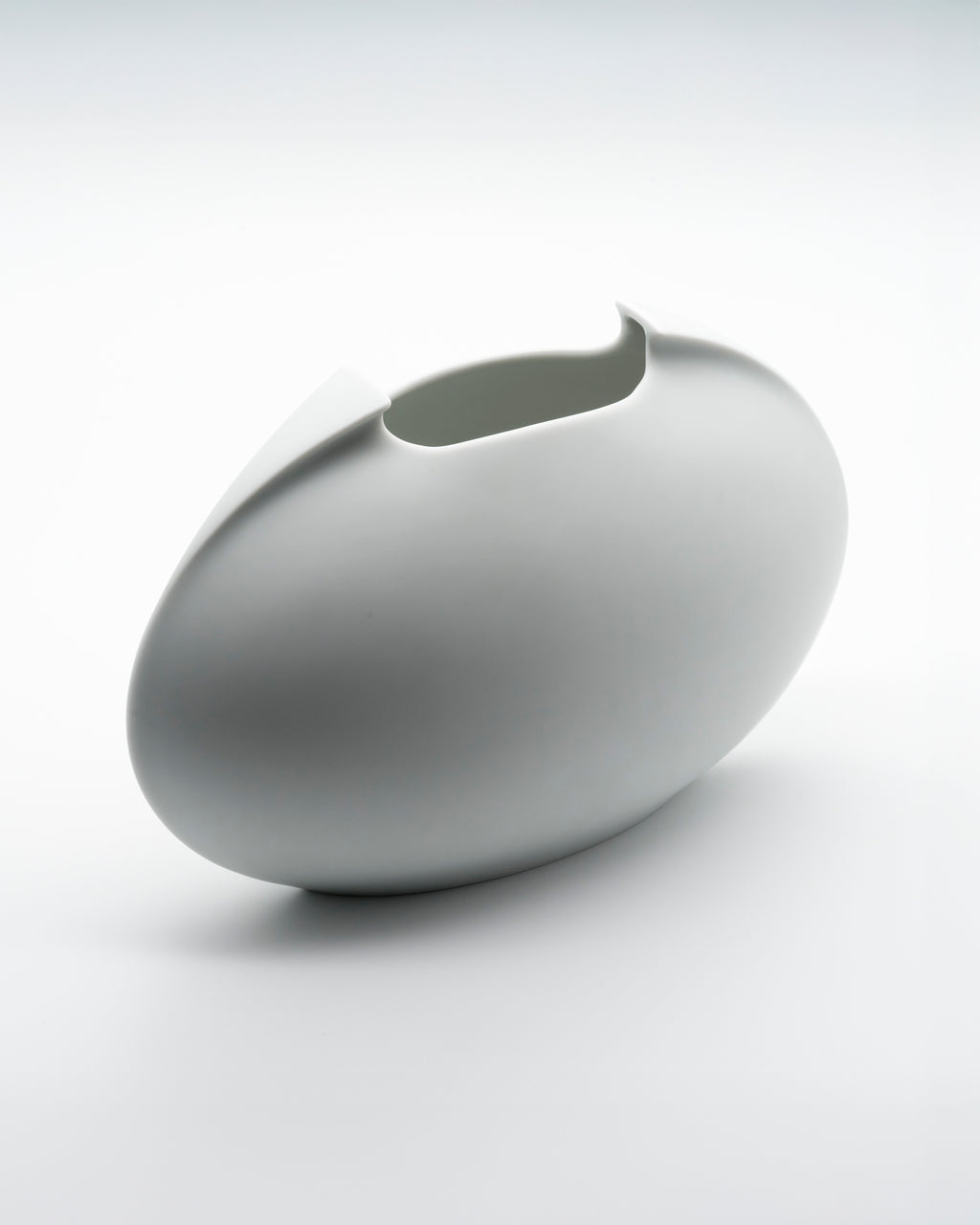 White Bisque Porcelain Vase "Tasca" - Lino Sabattini for Rosenthal, 1986