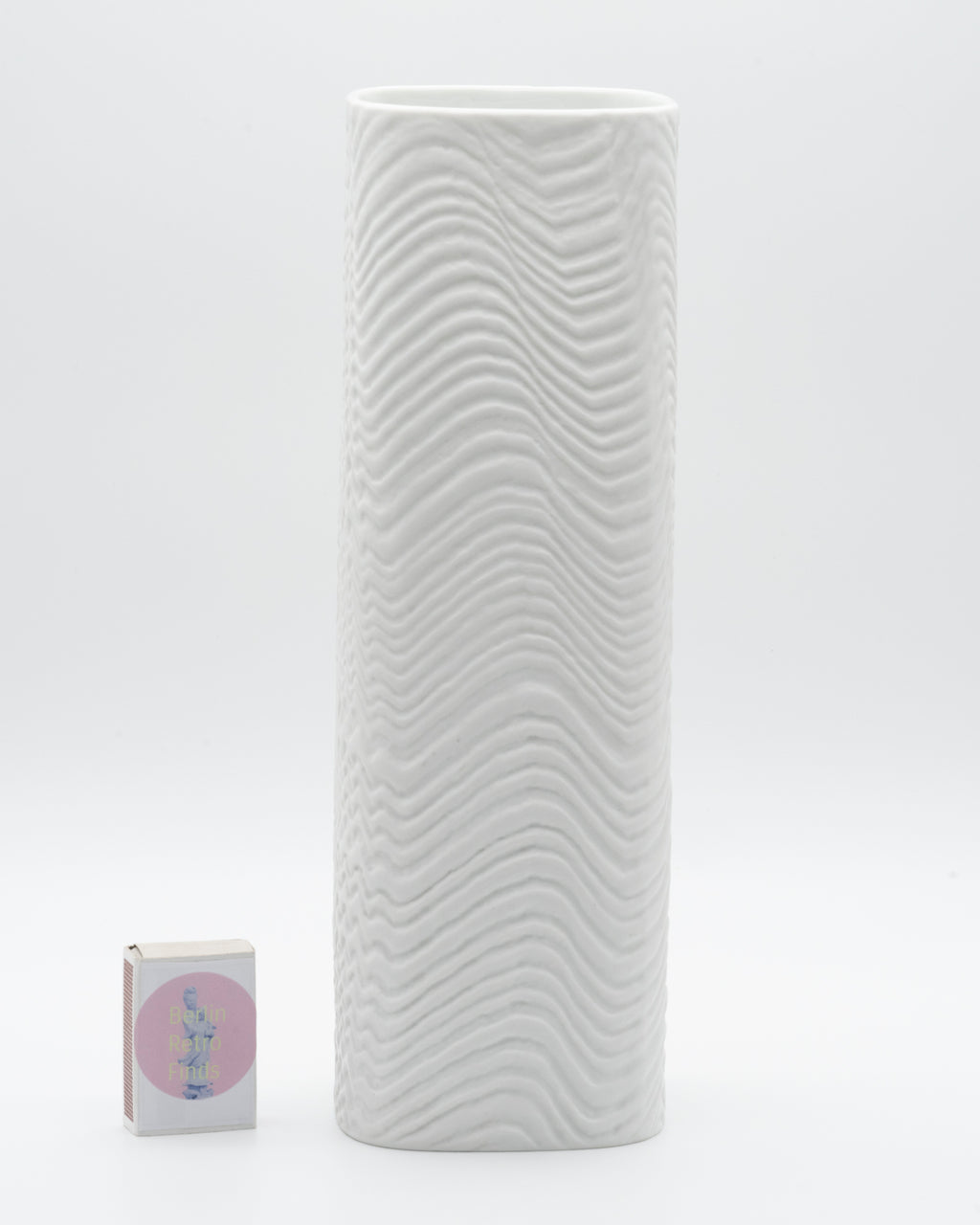 White Bisque Vase “Wave” – Martin Freyer for Rosenthal, 1960s-1970s