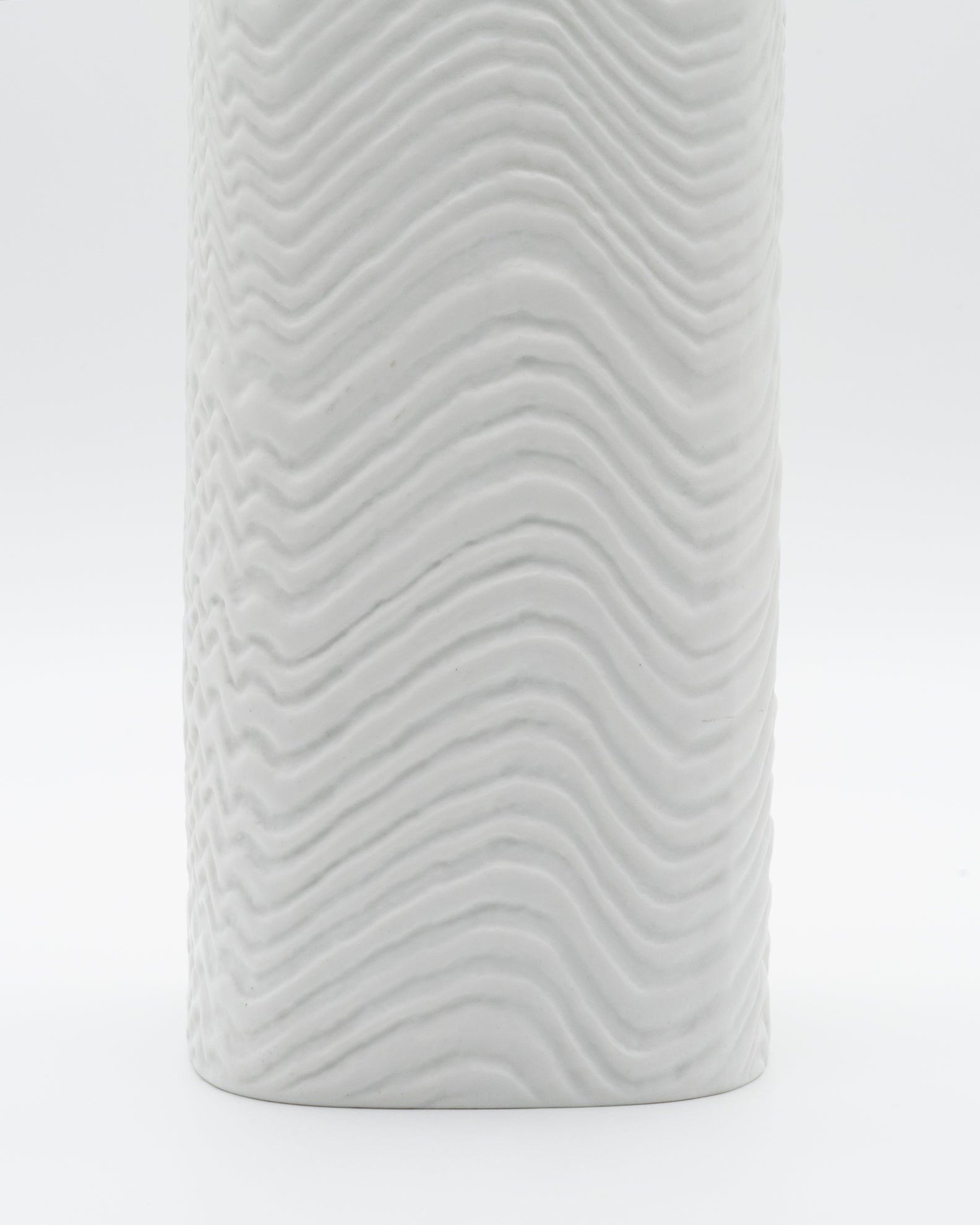White Bisque Vase “Wave” – Martin Freyer for Rosenthal, 1960s-1970s