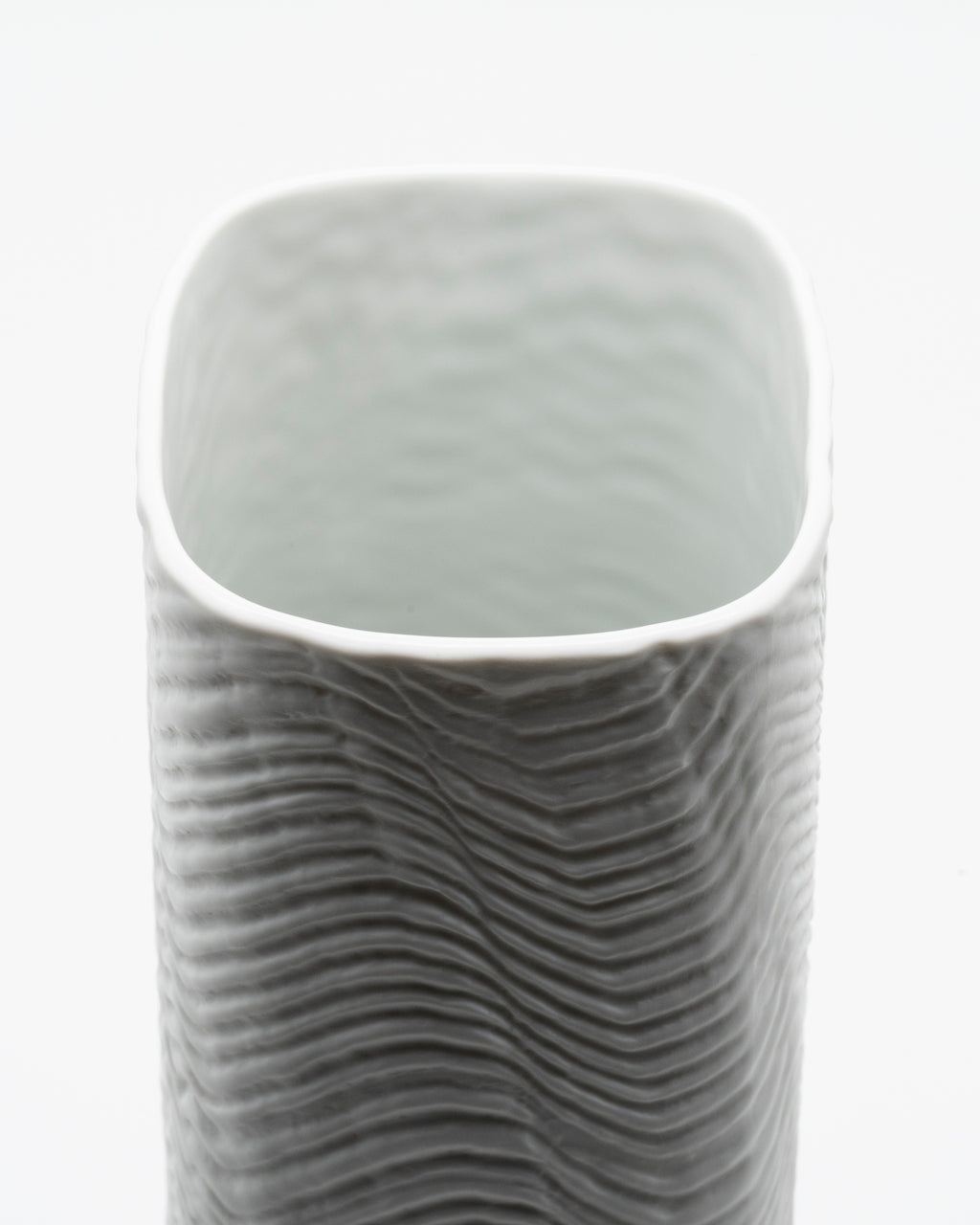 White Bisque Vase “Wave” – Martin Freyer for Rosenthal, 1960s-1970s