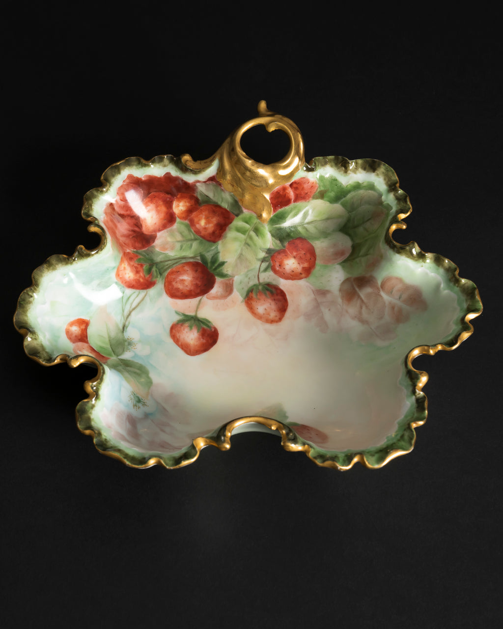 Porcelain Berry Bowl “Monbijou Strawberries” – Rosenthal, ca. 1900