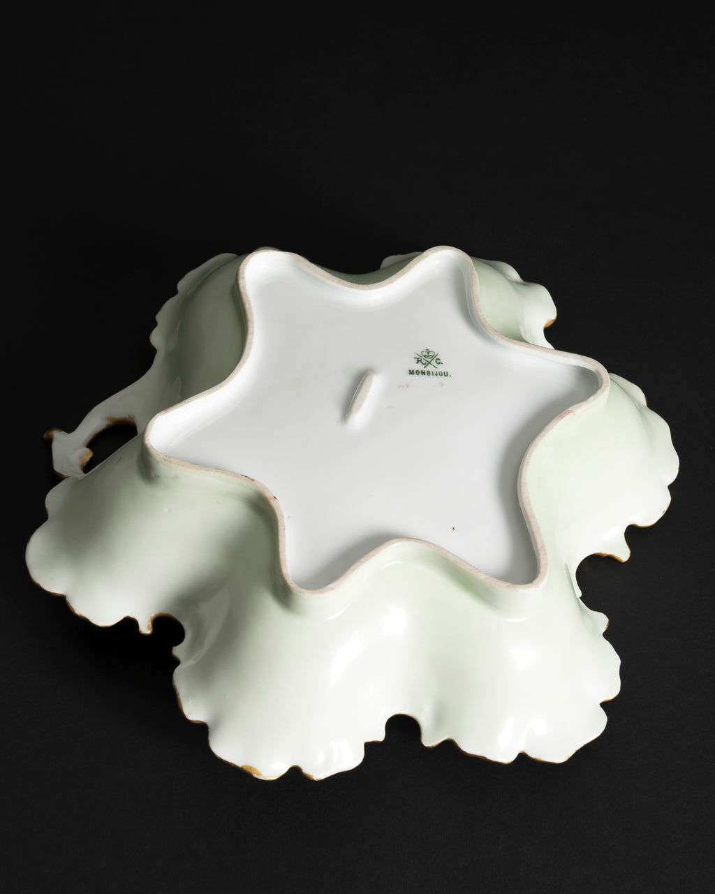 Porcelain Berry Bowl “Monbijou Strawberries” – Rosenthal, ca. 1900