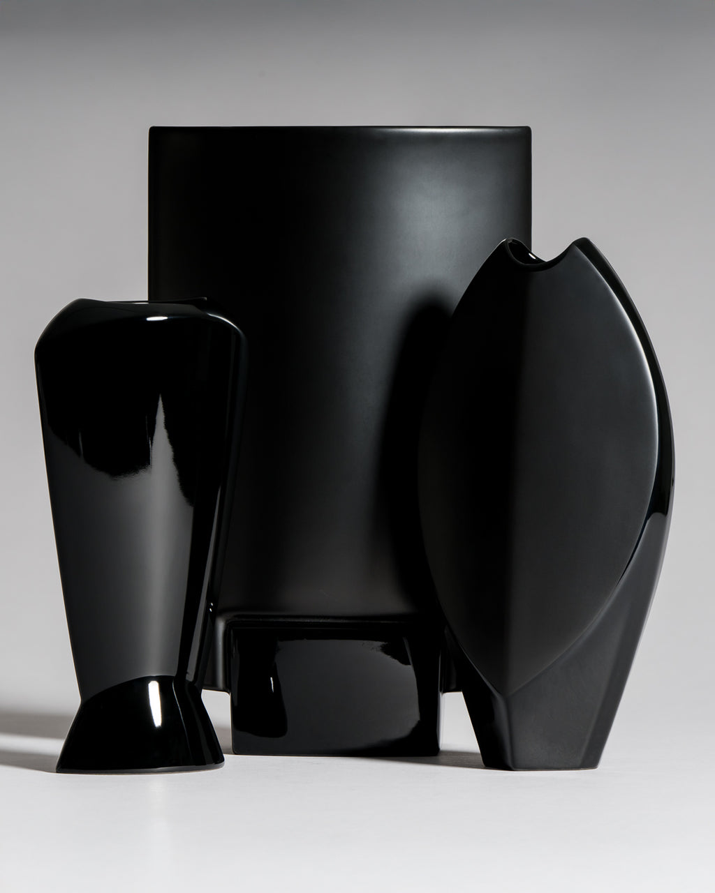 Porcelaine Noire Trio – Josep Llusca, Michael Boehm & Else Fischer-Treyden for Rosenthal Studio Line, 1980s–1990s