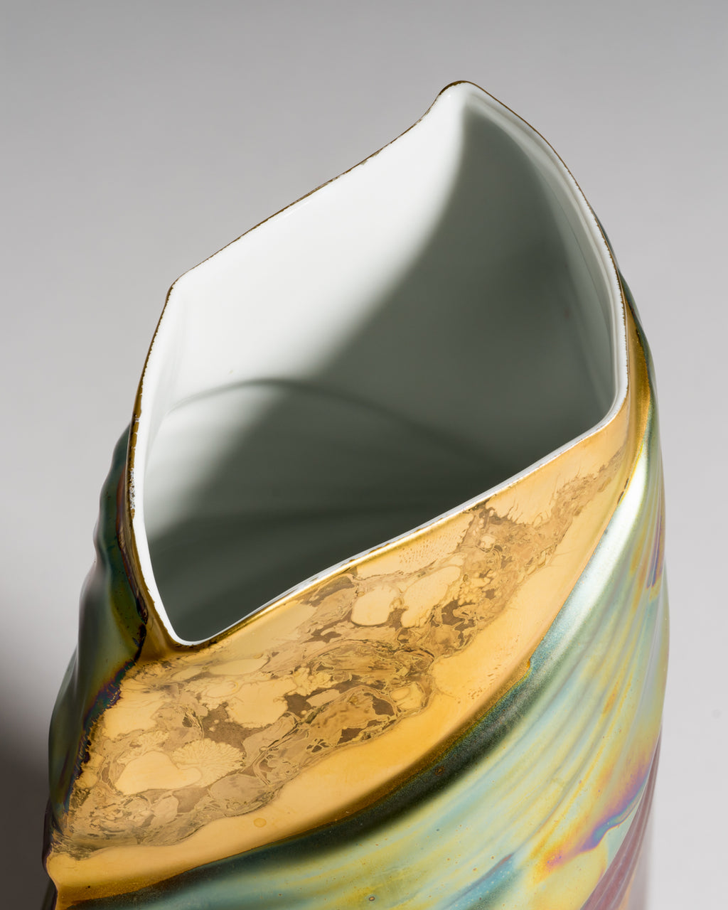 Eosin Satin Porcelain Vase & Bowl Trio – Johan van Loon Forms & Helmut Drexler for Rosenthal, 1990s