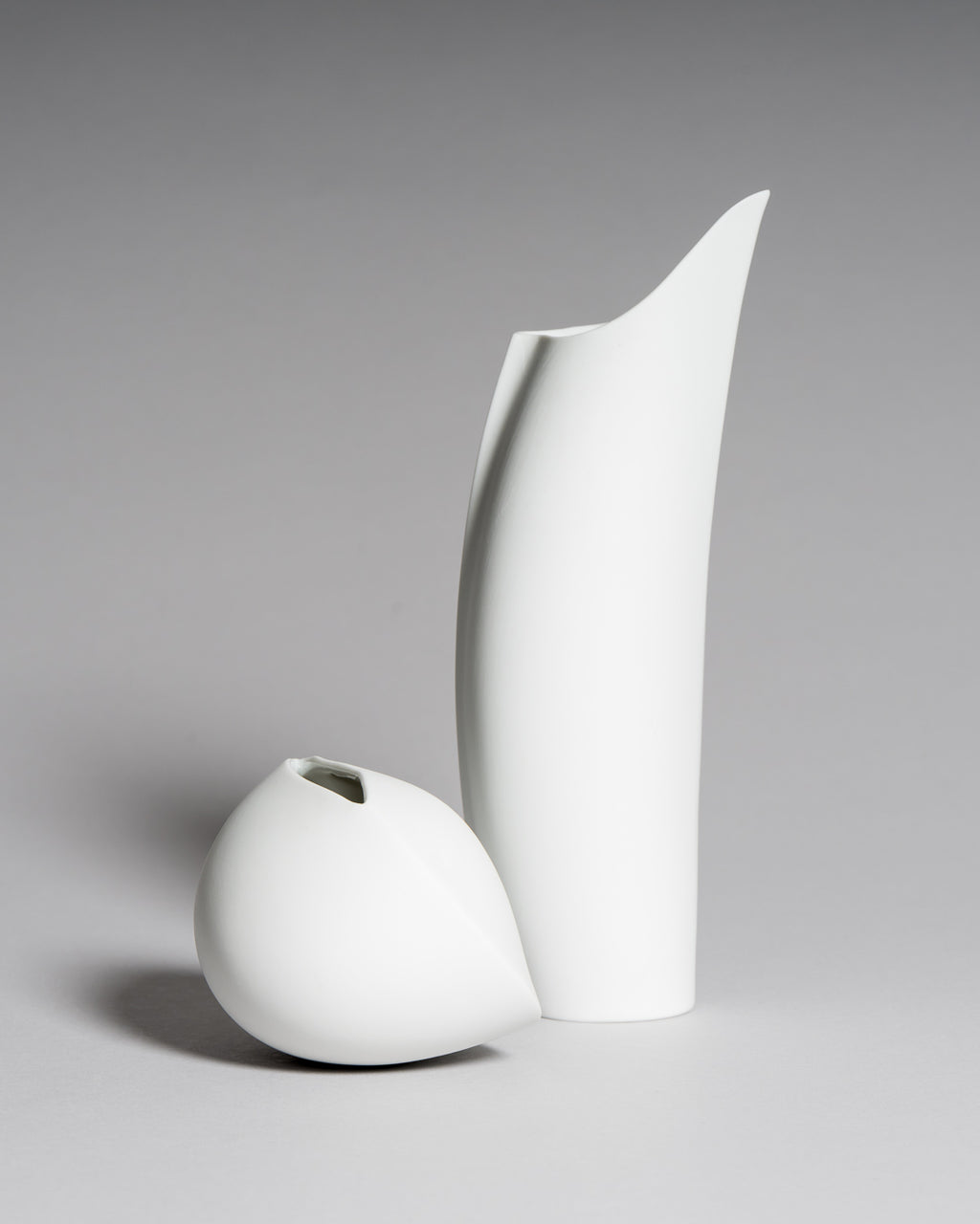 Bisque Porcelain Vase Duo – Lino Sabattini & Uta Feyl for Rosenthal, 1980s–1990s