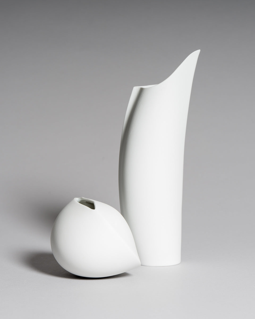 Bisque Porcelain Vase Duo – Lino Sabattini & Uta Feyl for Rosenthal, 1980s–1990s