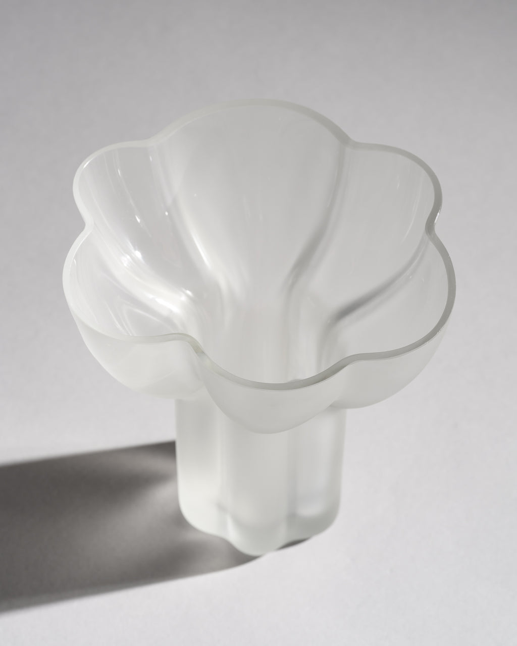 Petal-Rim Satin Glass Vase Duo - Tapio Wirkkala for Rosenthal, 1970s