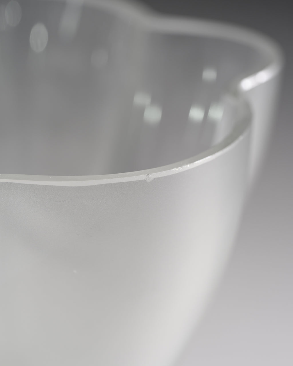 Petal-Rim Satin Glass Vase Duo - Tapio Wirkkala for Rosenthal, 1970s