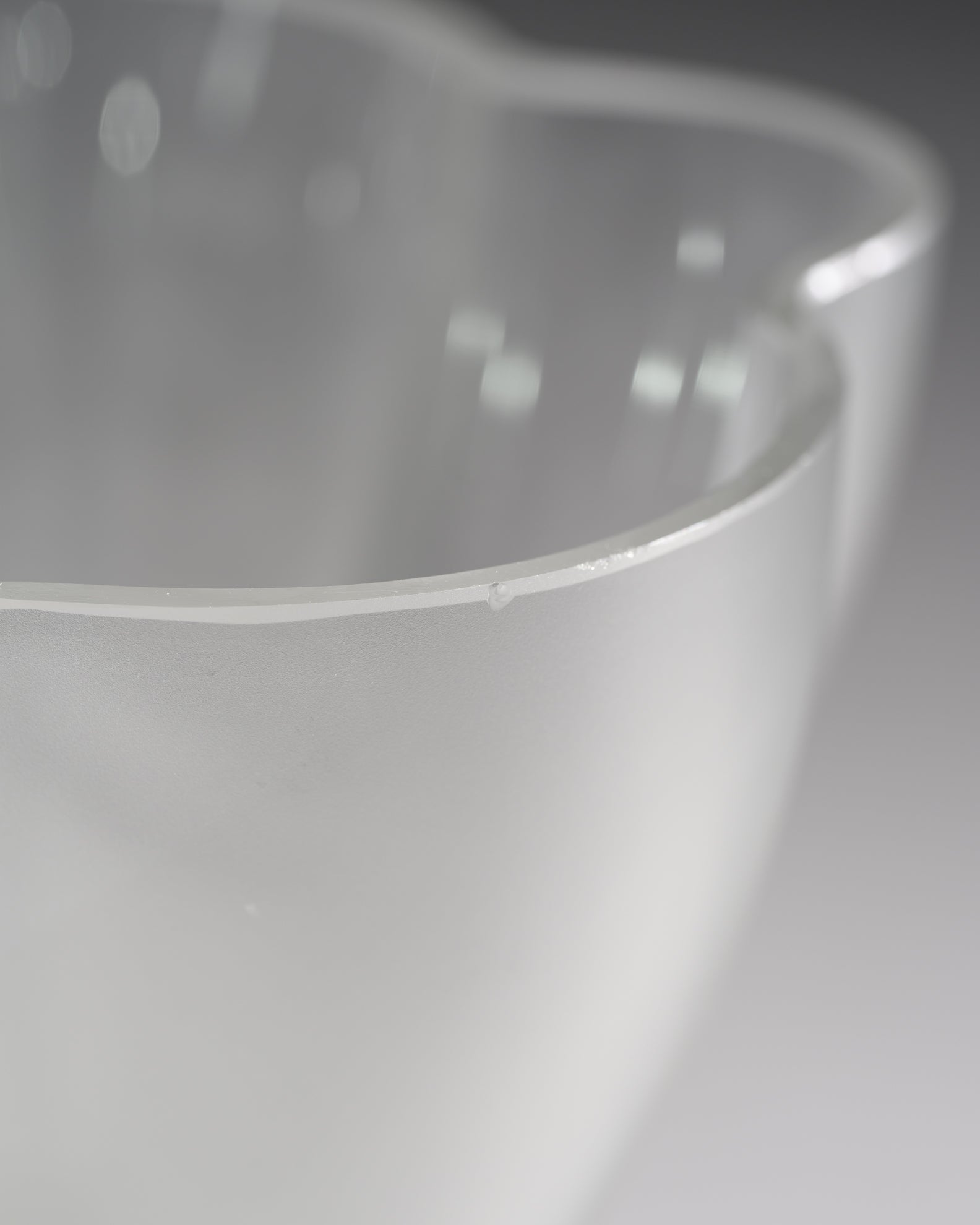Petal-Rim Satin Glass Vase Duo - Tapio Wirkkala for Rosenthal, 1970s