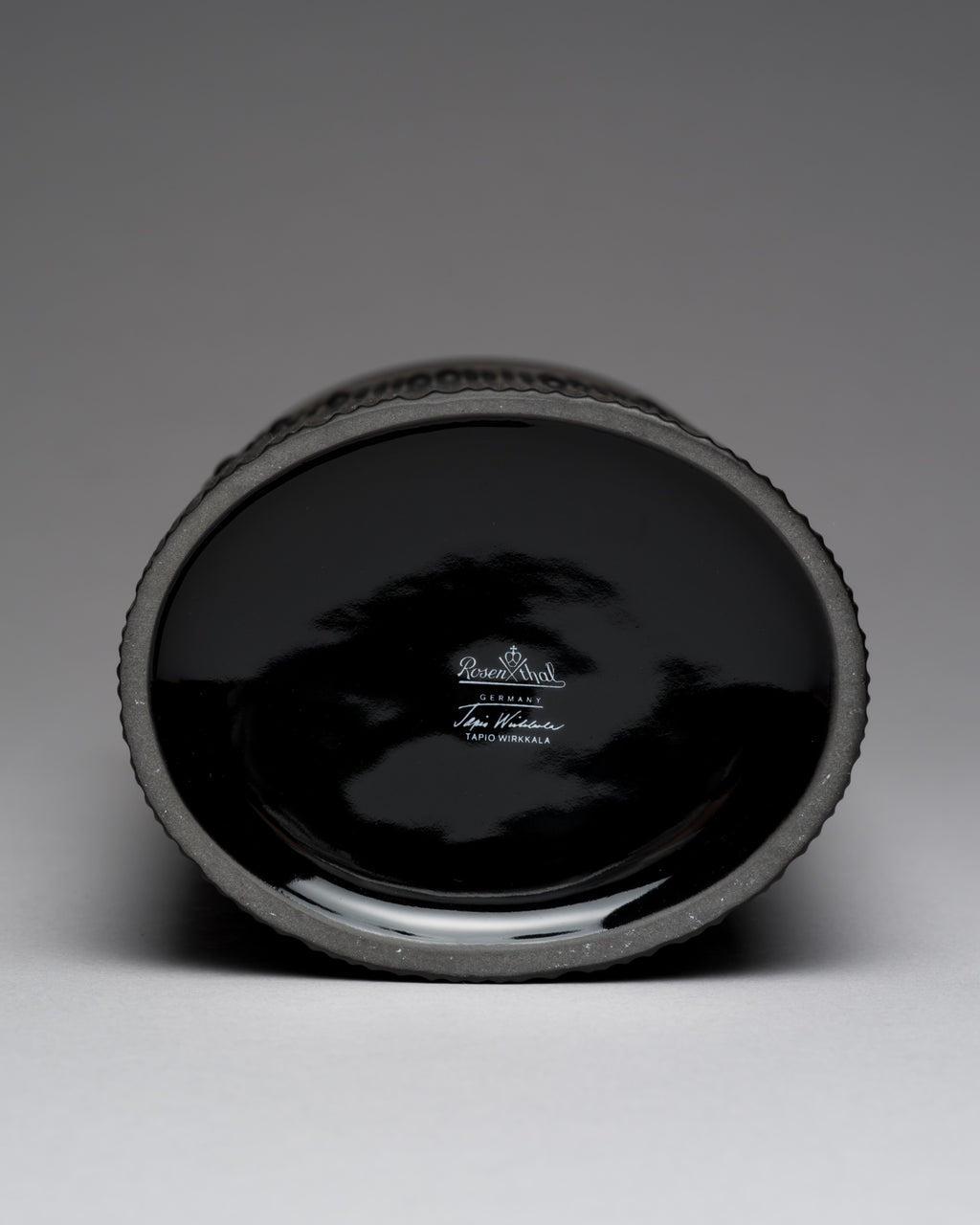 Textured Porcelain Noire Duo – Tapio Wirkkala for Rosenthal, Late 20th Century