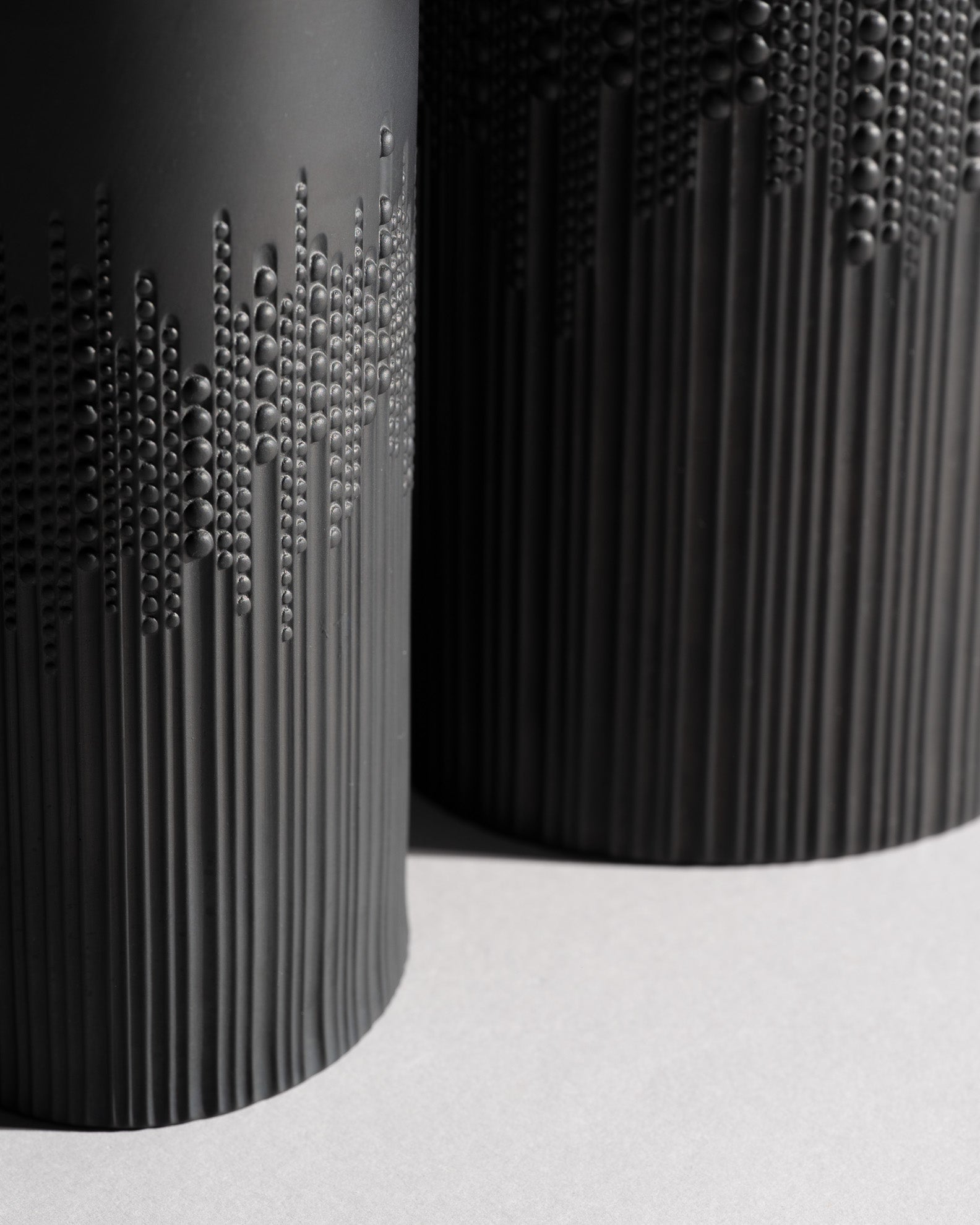 Textured Porcelain Noire Duo – Tapio Wirkkala for Rosenthal, Late 20th Century