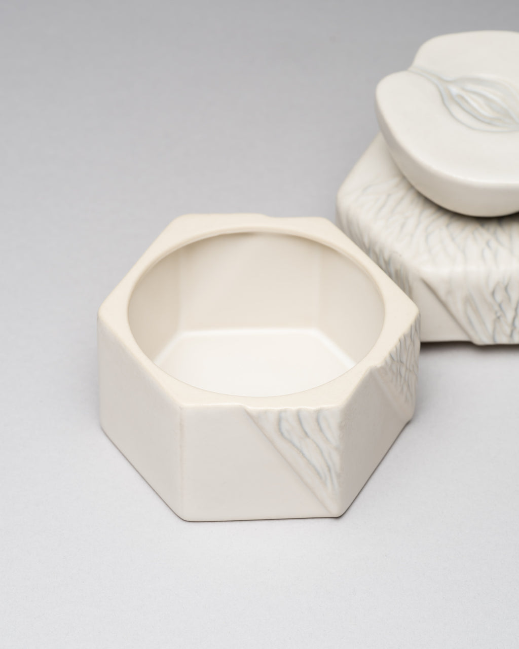 “Still Life” Porcelain Boxes Trio – Antje Brüggemann-Breckwoldt for Rosenthal, 1980s