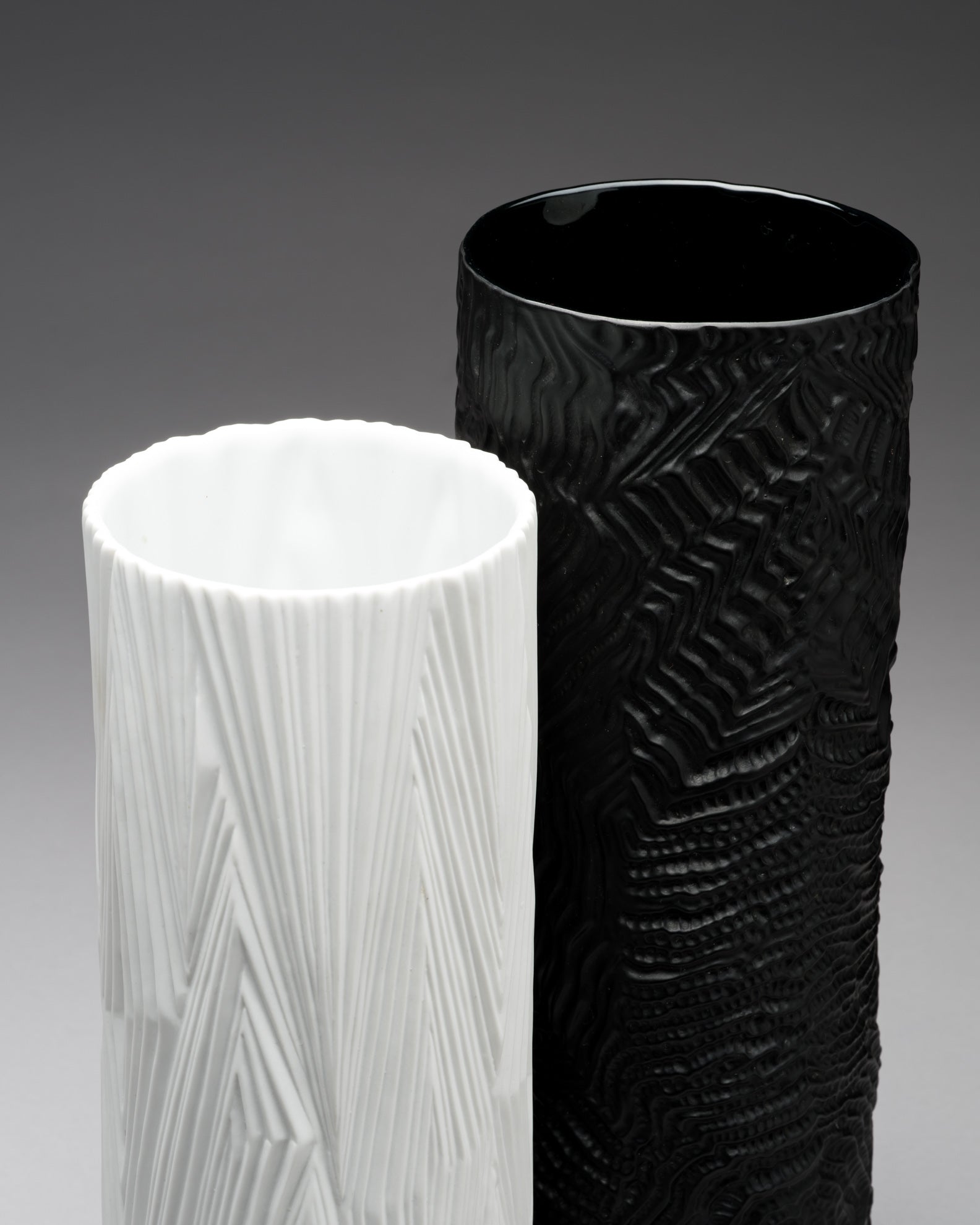 Black & White Matte Porcelain Vase Duo - Martin Freyer for Rosenthal, 1970s