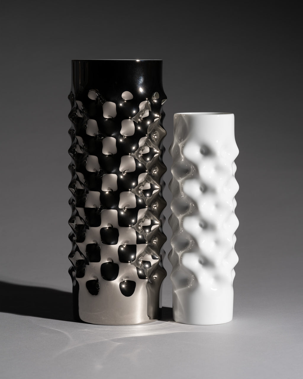 Vibrations Porcelain Vase Duo – Dieter Mankau for Rosenthal, 1970s–1980s