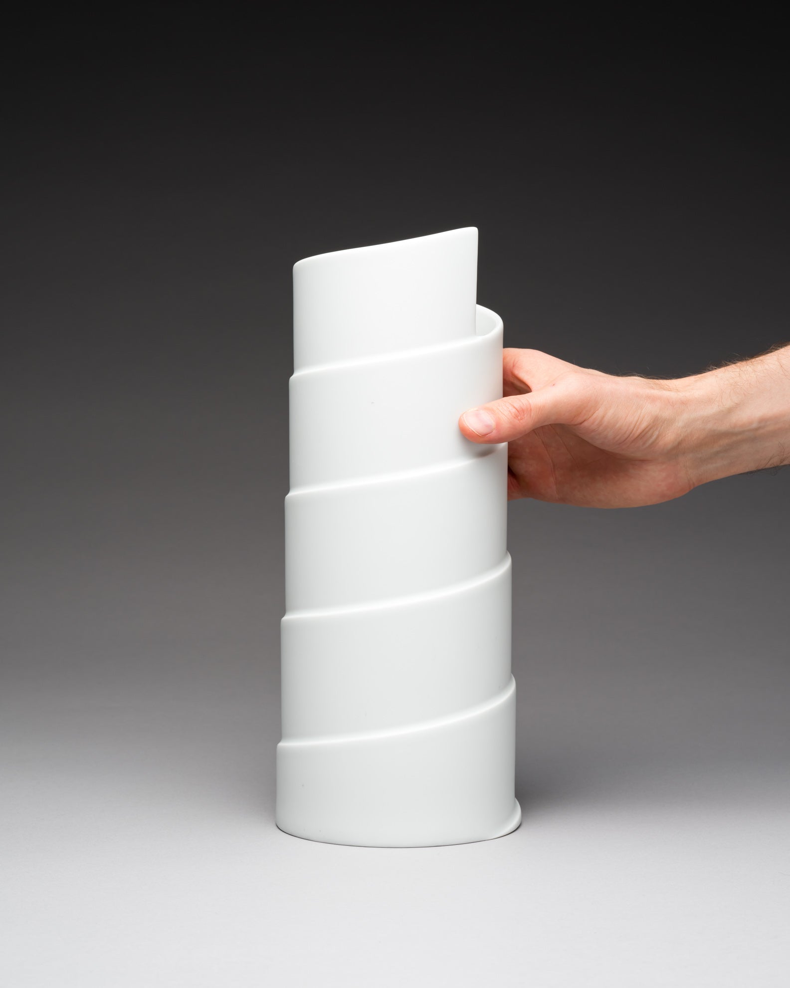 “Serpentina” Porcelain Vase Duo – Marcello Morandini for Rosenthal, 1980s