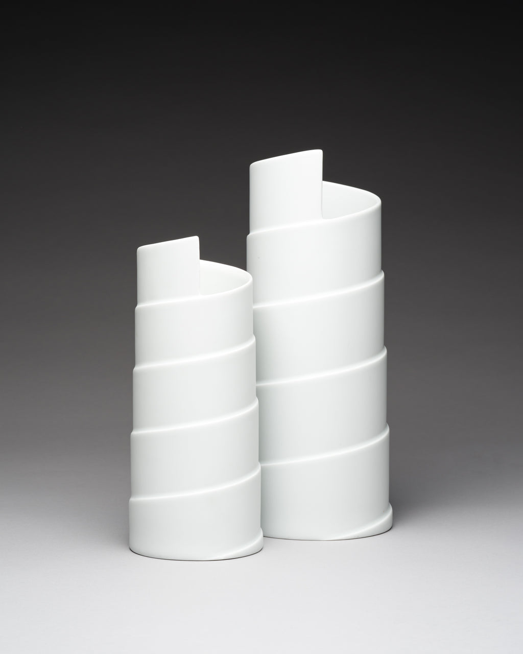 “Serpentina” Porcelain Vase Duo – Marcello Morandini for Rosenthal, 1980s