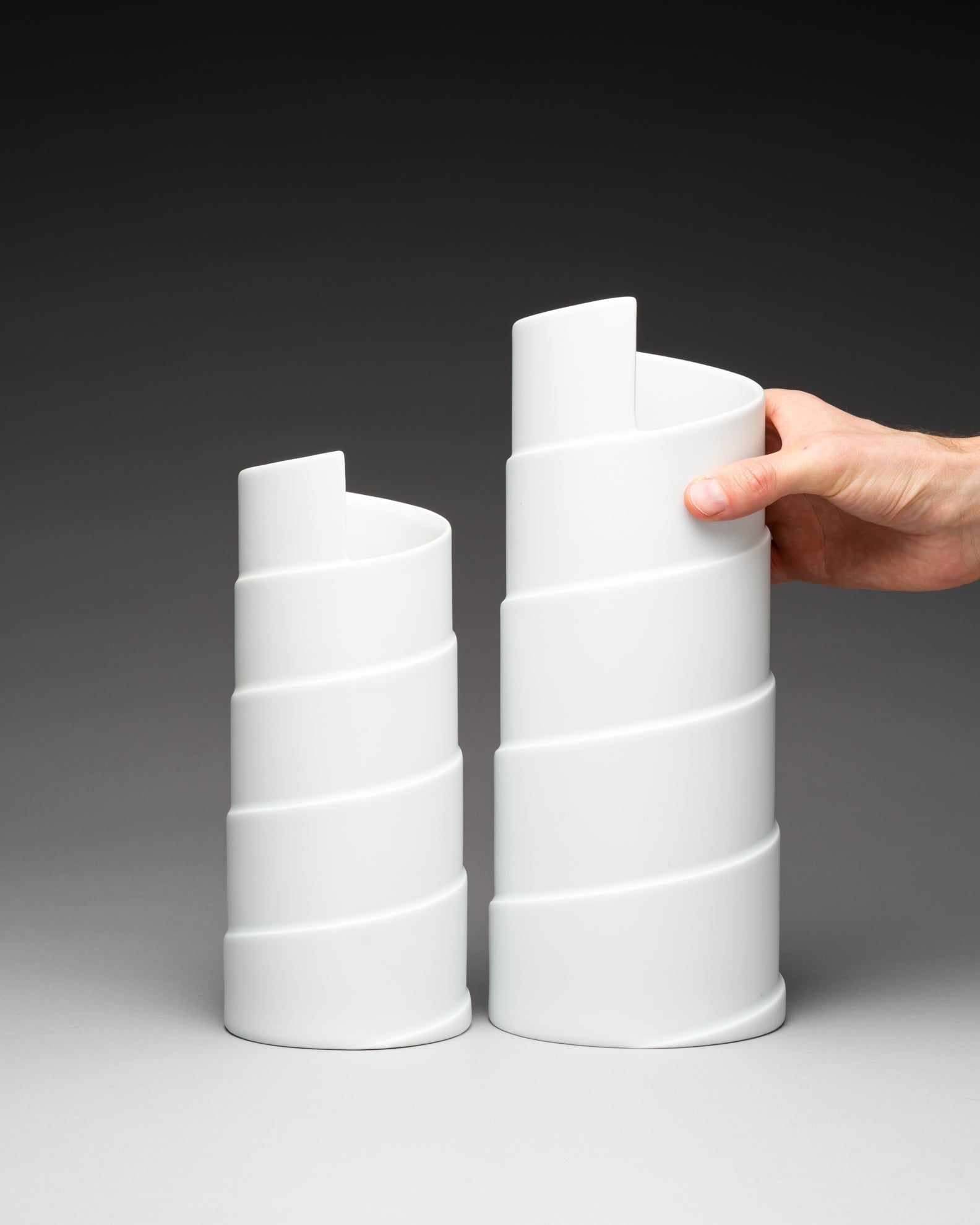 “Serpentina” Porcelain Vase Duo – Marcello Morandini for Rosenthal, 1980s