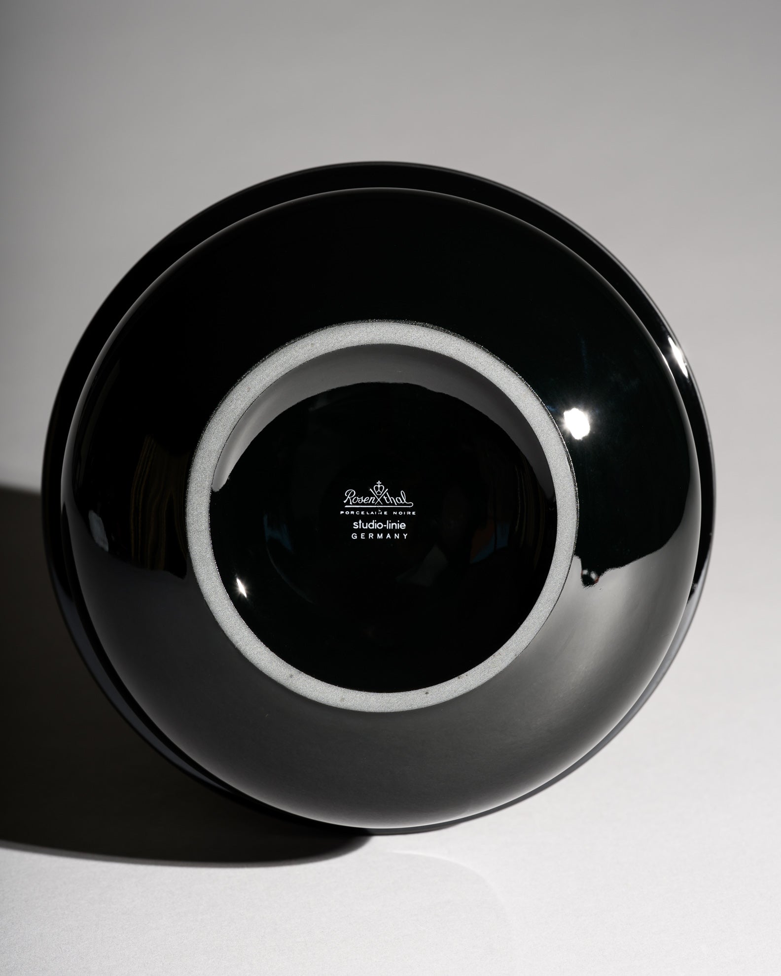 Contrasting Black Porcelain Duo – Wolf Karnagel & Sami Wirkkala for Rosenthal, 1980s–1990s