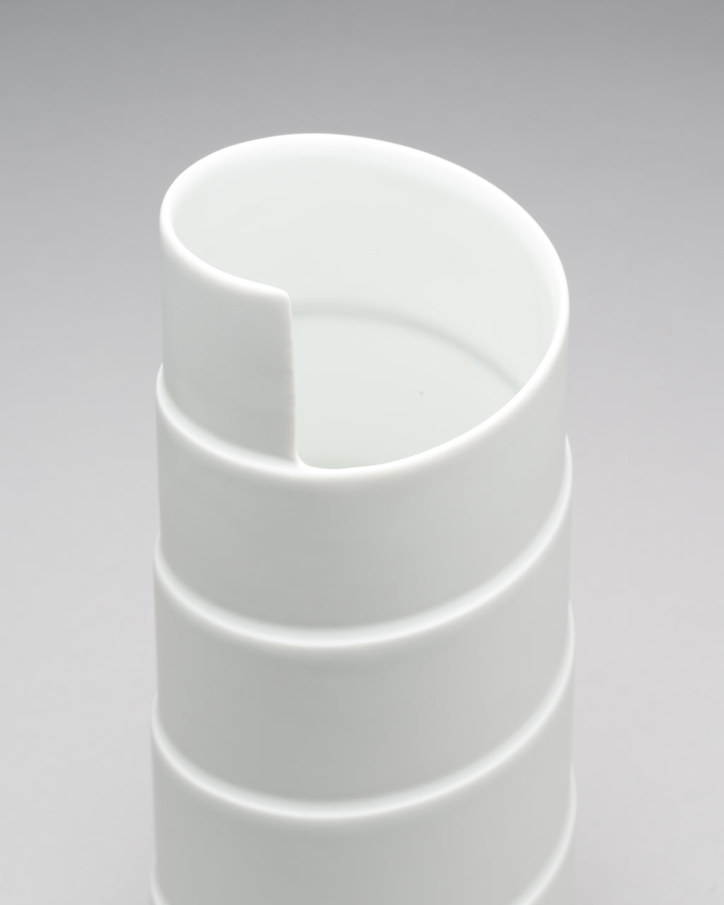 “Serpentina” Porcelain Vase Duo – Marcello Morandini for Rosenthal, 1980s