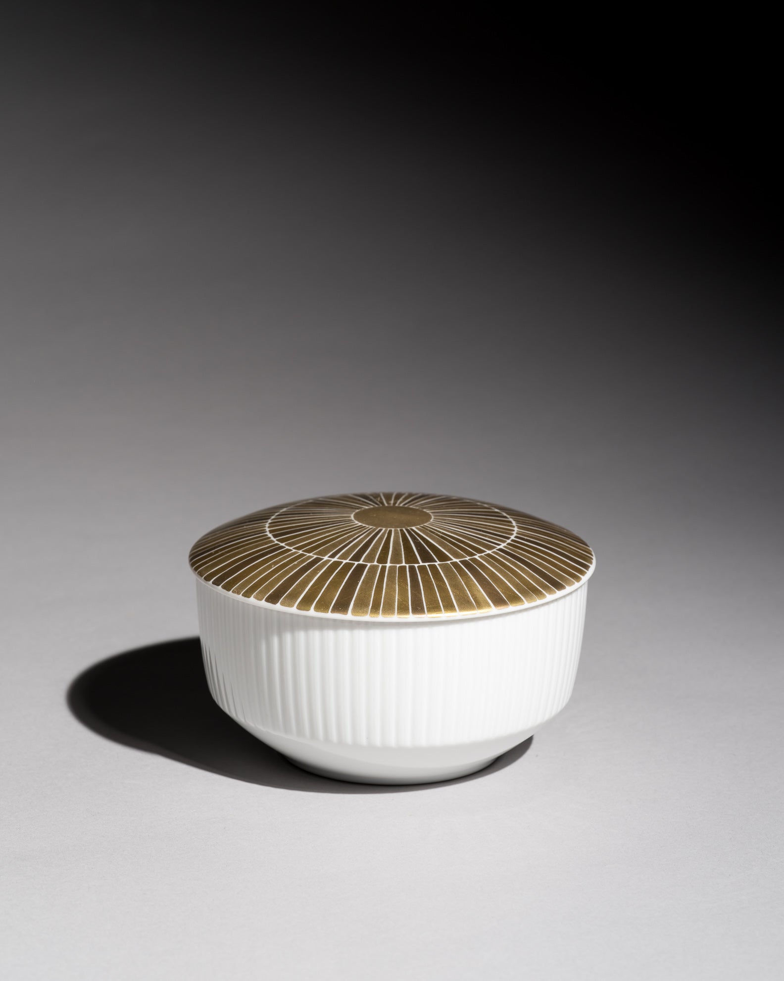 Lidded Porcelain Box – Tapio Wirkkala for Rosenthal Studio-Line, 1973