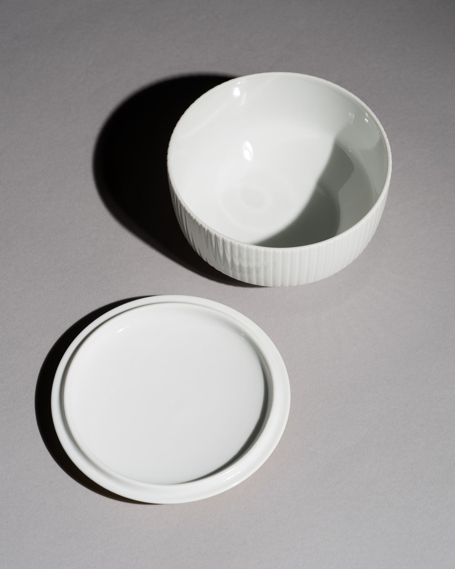 Lidded Porcelain Box – Tapio Wirkkala for Rosenthal Studio-Line, 1973