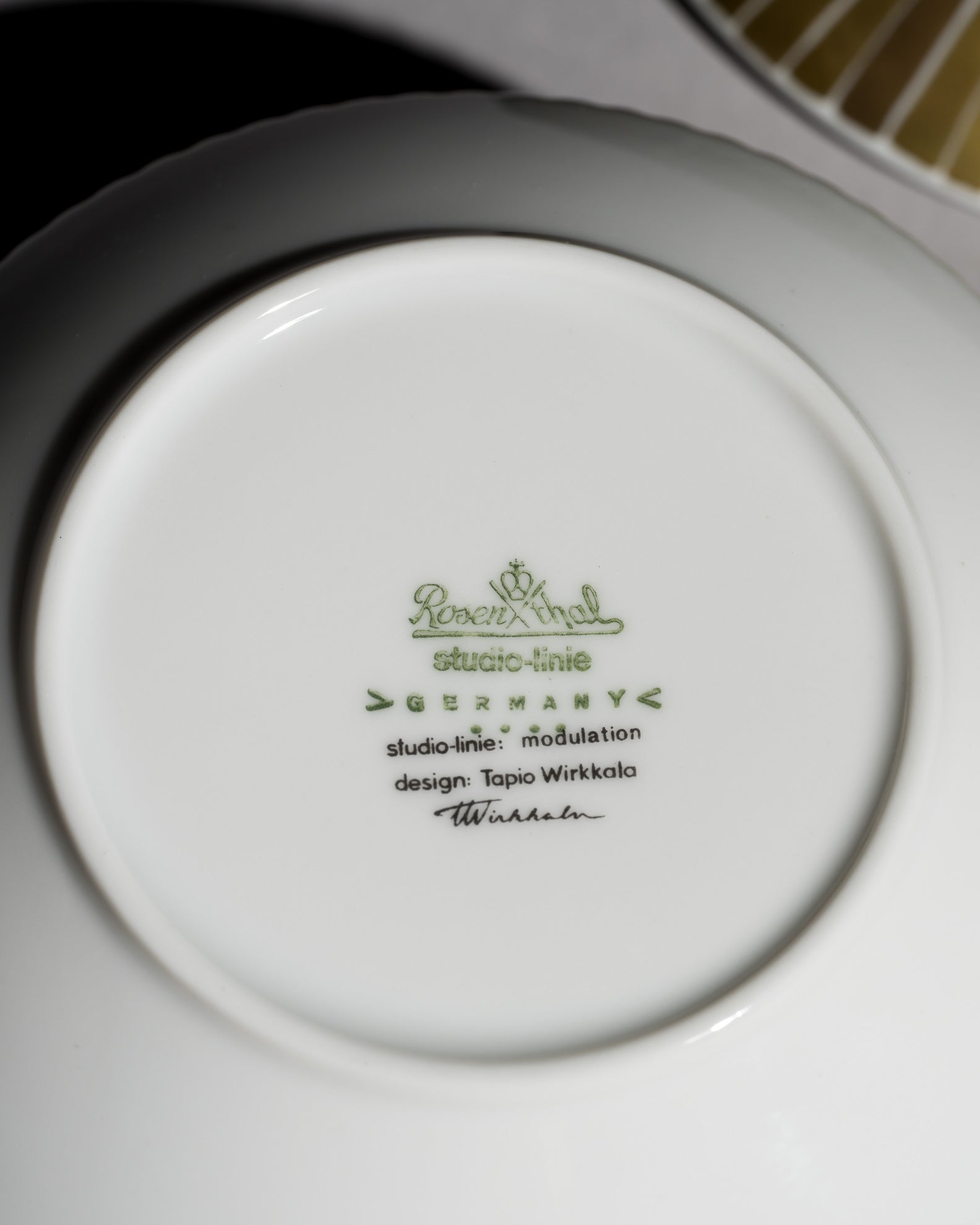 Lidded Porcelain Box – Tapio Wirkkala for Rosenthal Studio-Line, 1973