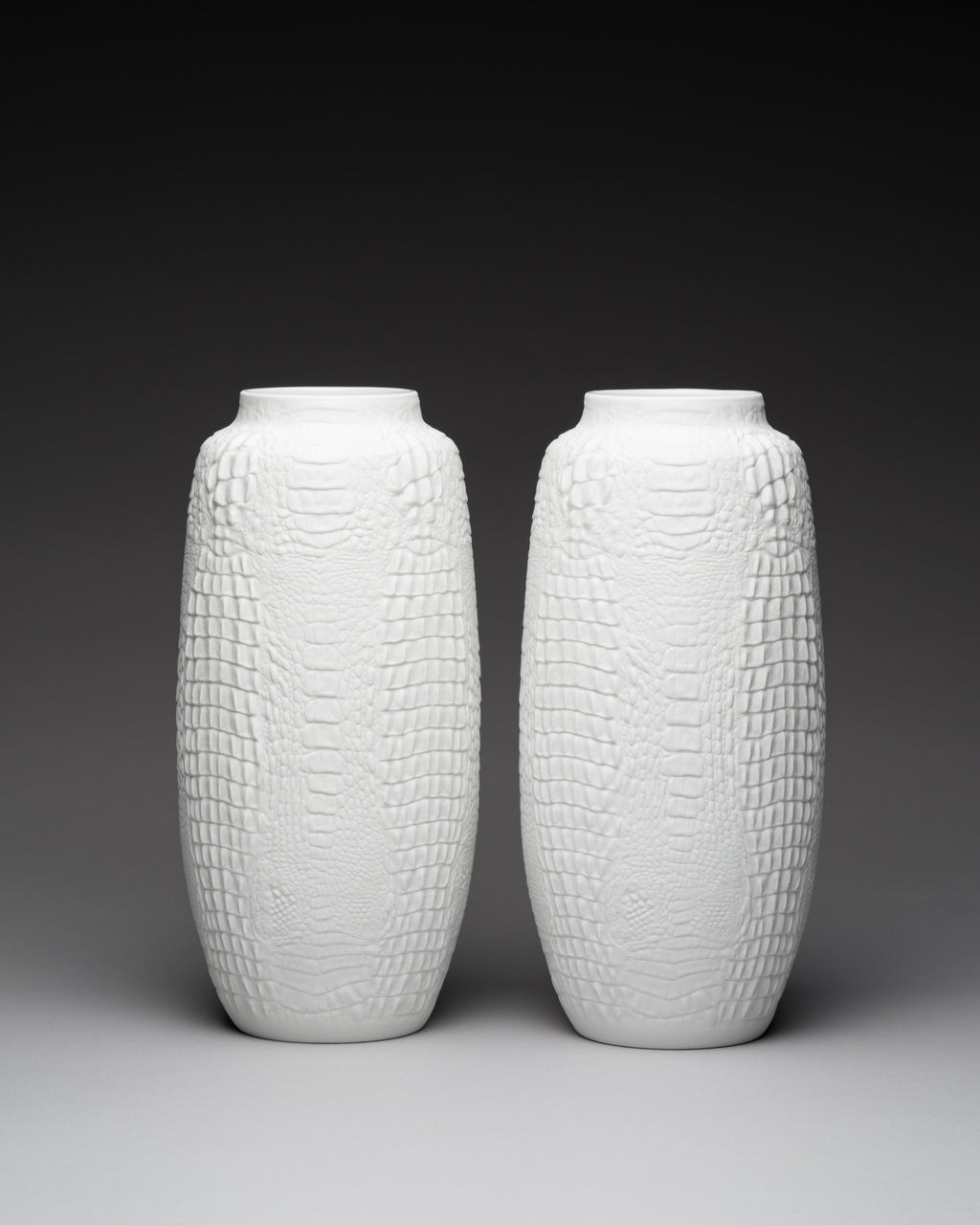 Reptile Relief Vase Duo – AK Kaiser, 1970s–1980s