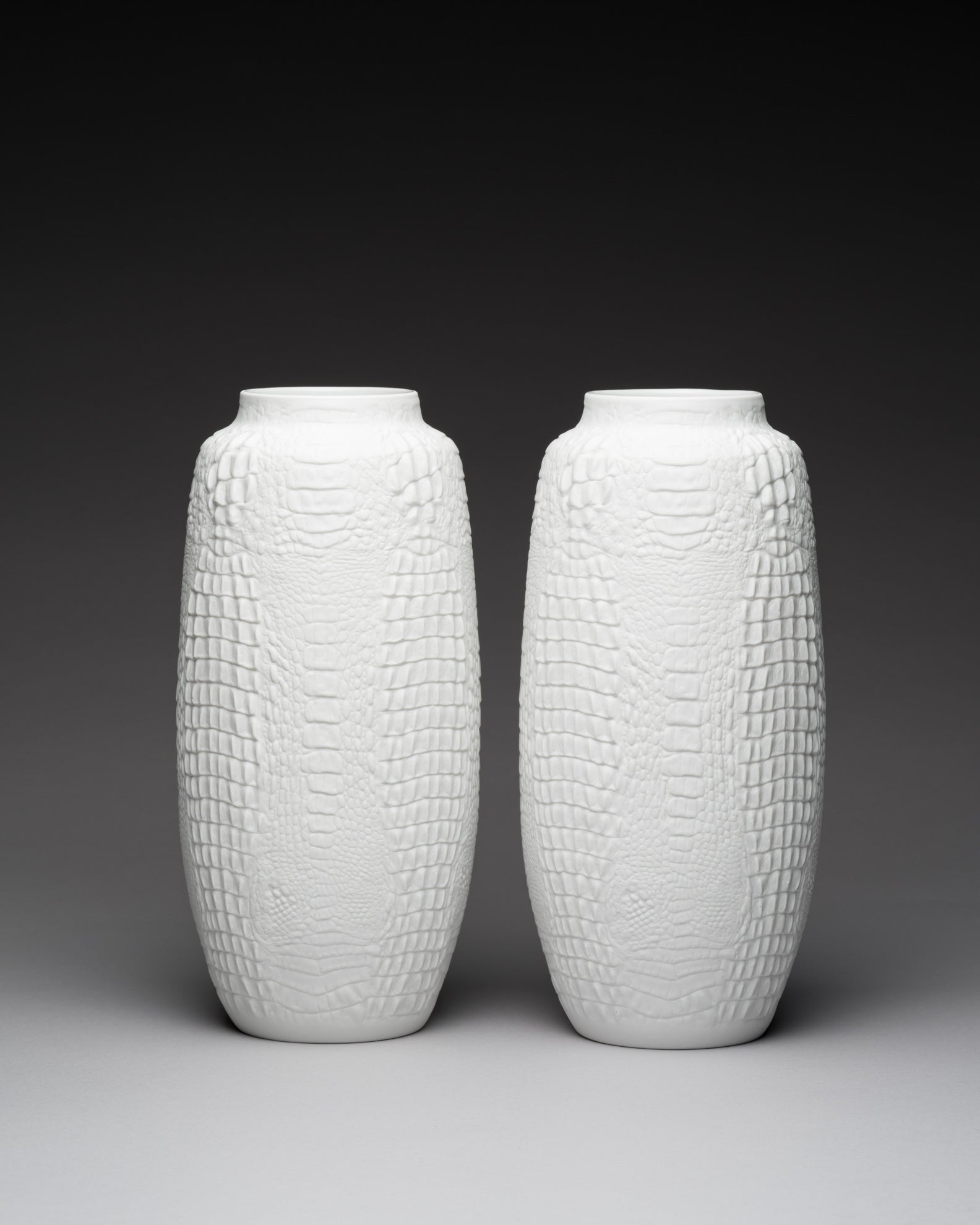 Reptile Relief Vase Duo – AK Kaiser, 1970s–1980s