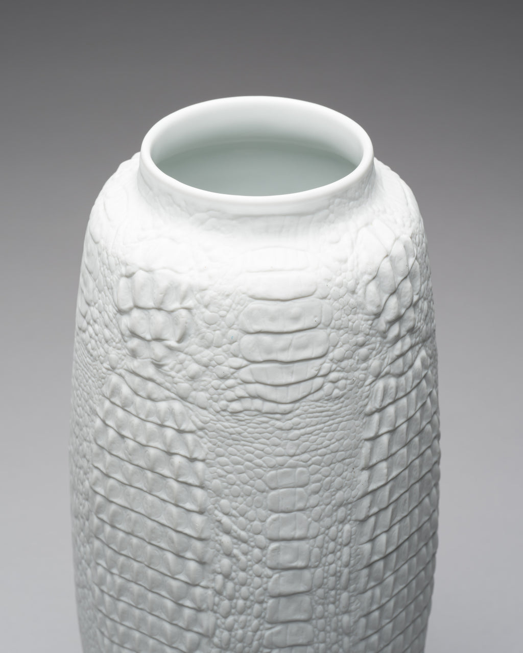 Reptile Relief Vase Duo – AK Kaiser, 1970s–1980s