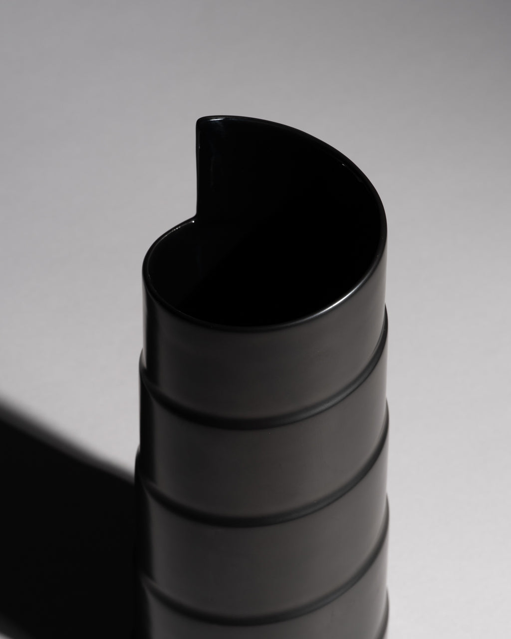 Serpentina Porcelaine Noire Vase Duo - Marcello Morandini for Rosenthal, 1980s