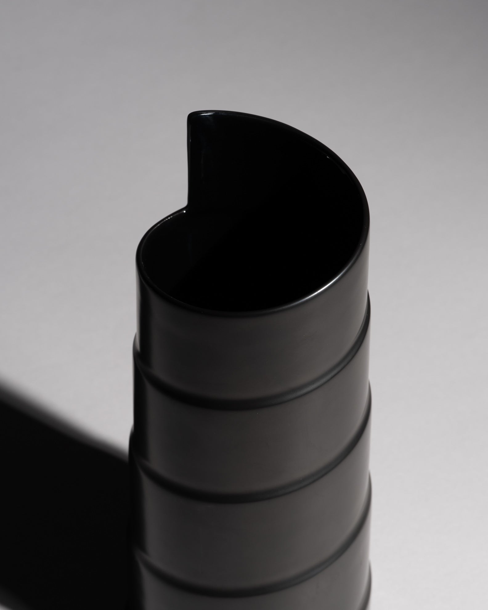 Serpentina Porcelaine Noire Vase Duo - Marcello Morandini for Rosenthal, 1980s