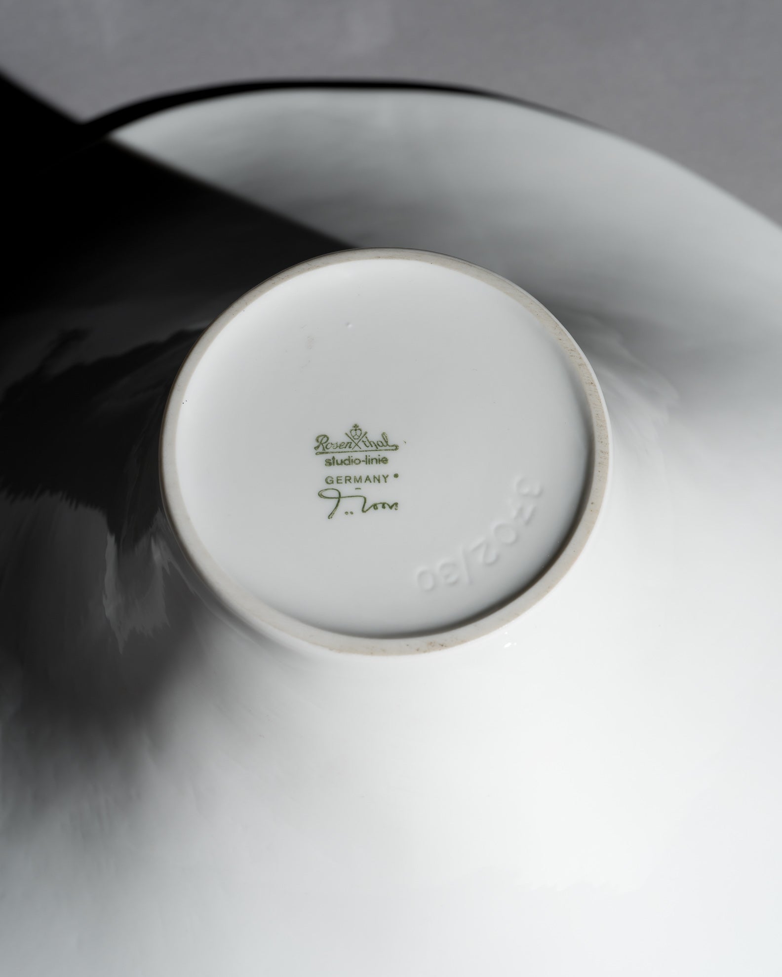 Pastel Papierporzellan Bowl – Johan van Loon for Rosenthal, 1981