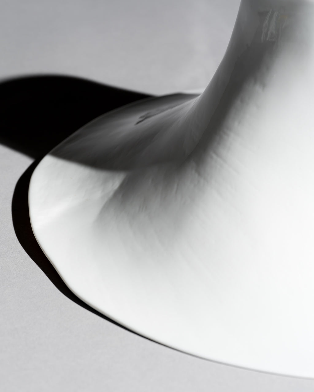 Pastel Papierporzellan Bowl – Johan van Loon for Rosenthal, 1981