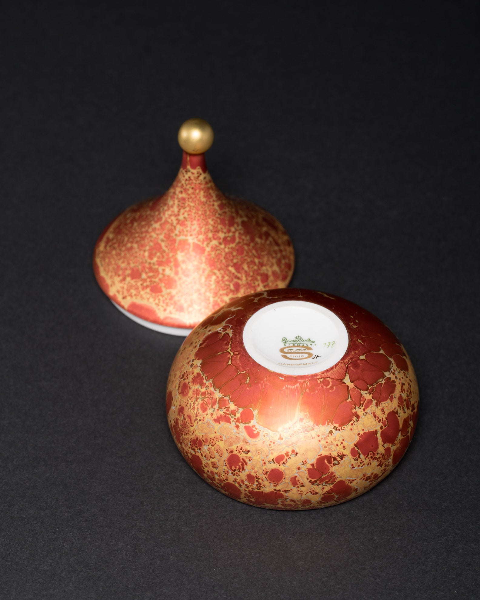 “Lamina Rot” Vase & Lidded Box – Hans Wohlrab & Helmut Drexler for Rosenthal, 1971