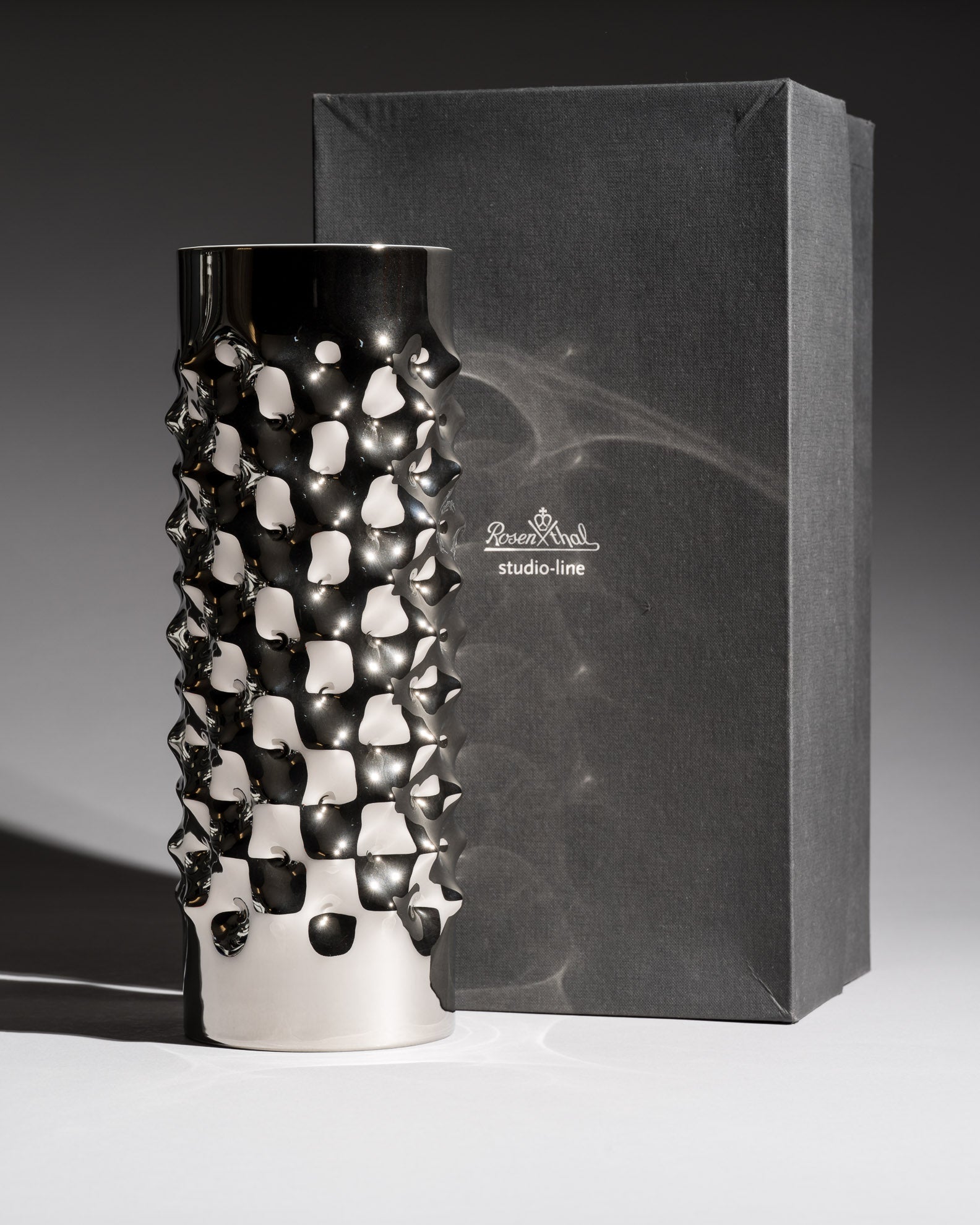 Vibrations Porcelain Vase Duo – Dieter Mankau for Rosenthal, 1970s–1980s