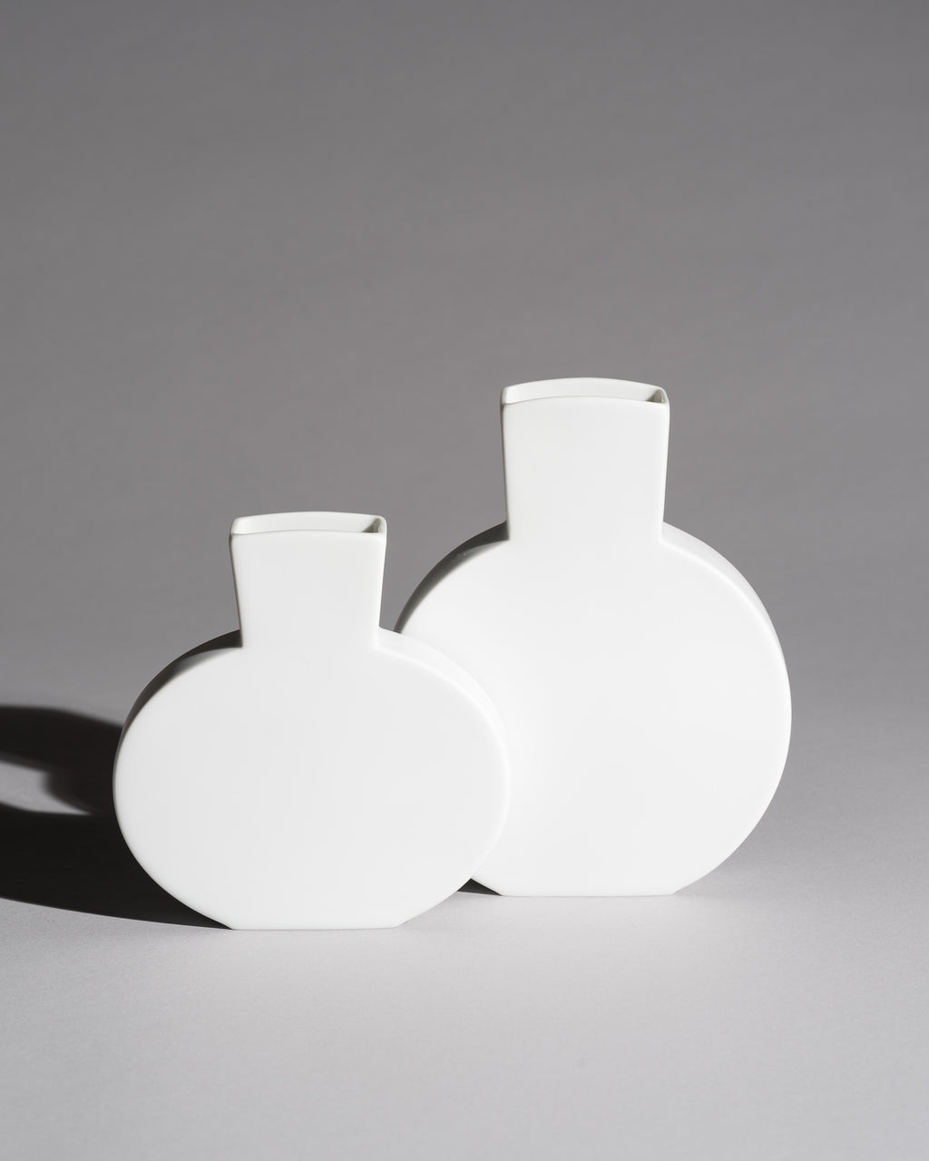 Sculptural Porcelain Vase Duo - Rosemonde Nairac for Rosenthal, Late 20th century