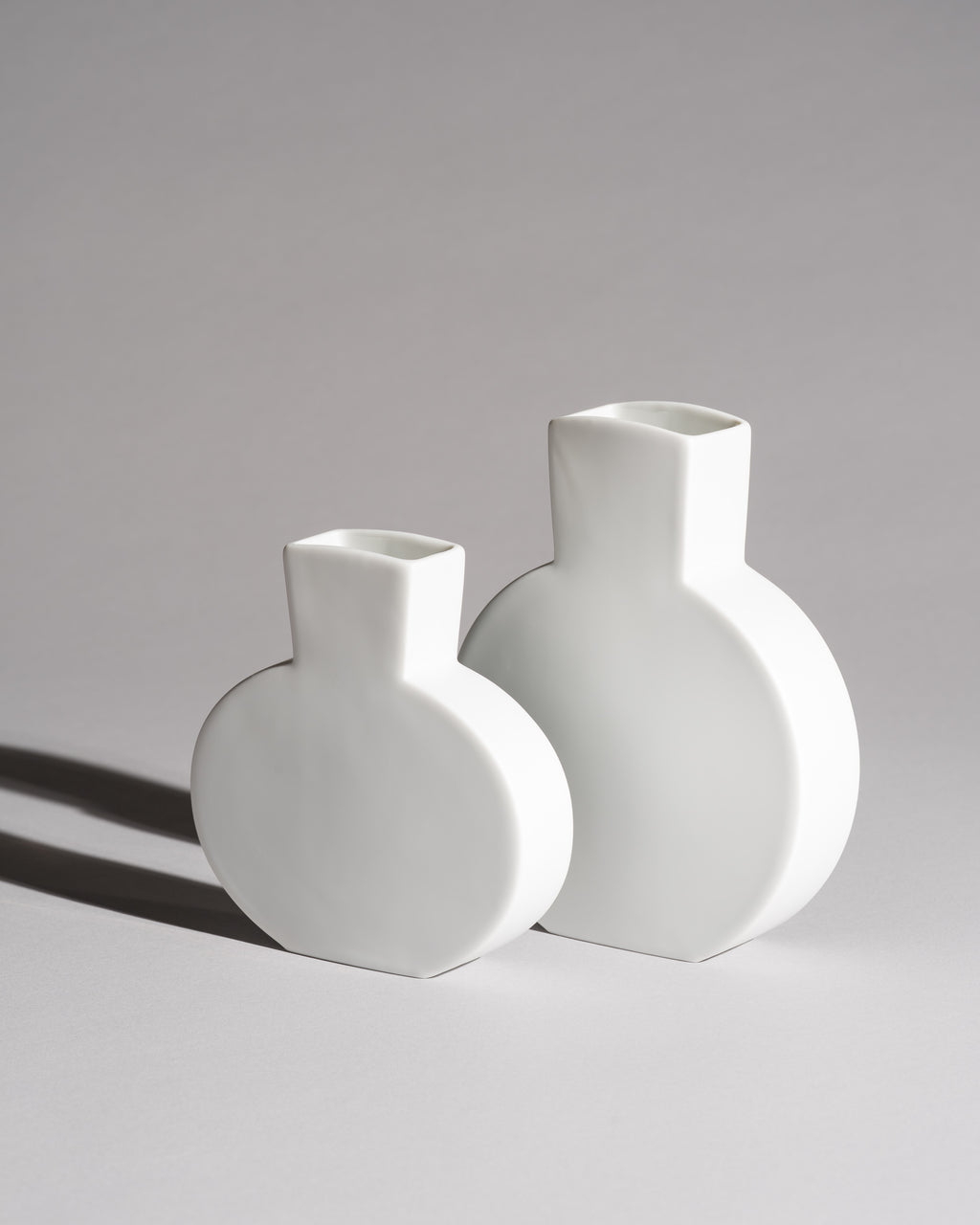 Sculptural Porcelain Vase Duo - Rosemonde Nairac for Rosenthal, Late 20th century