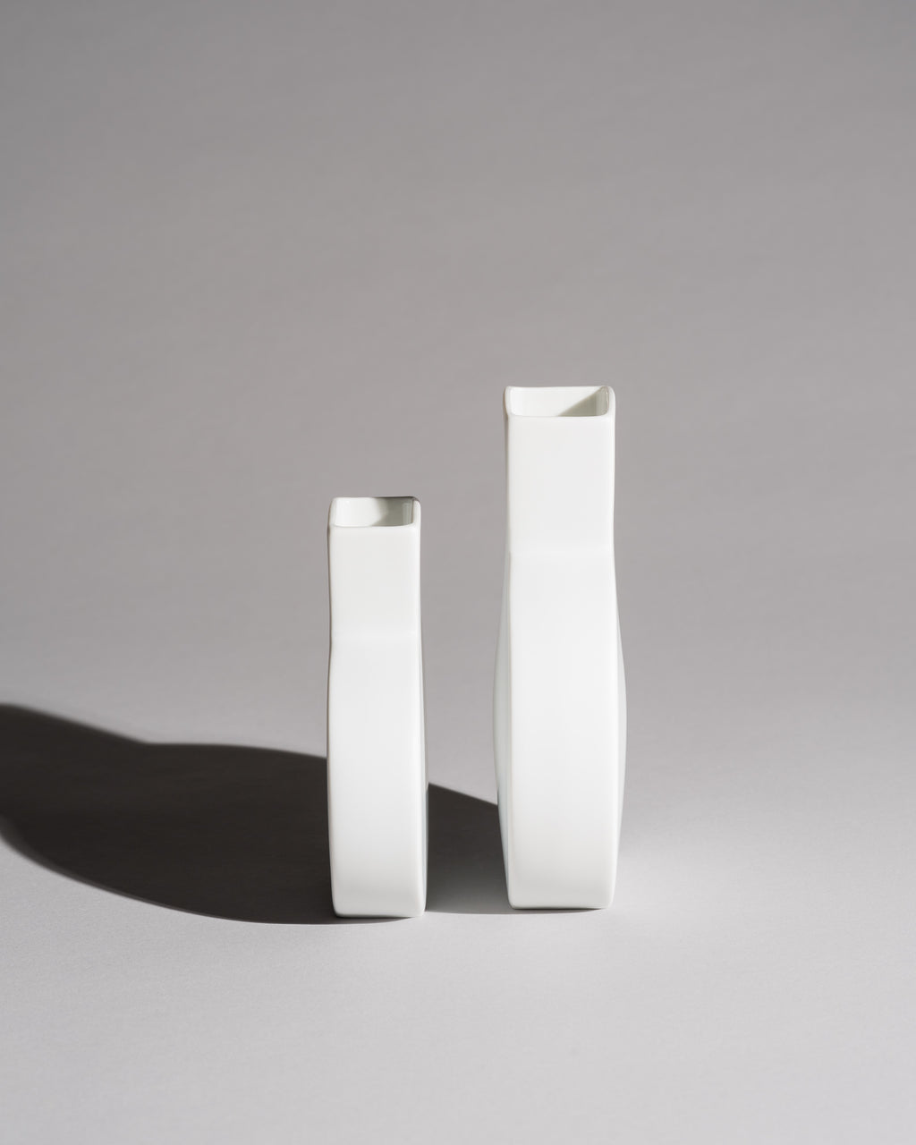 Sculptural Porcelain Vase Duo - Rosemonde Nairac for Rosenthal, Late 20th century
