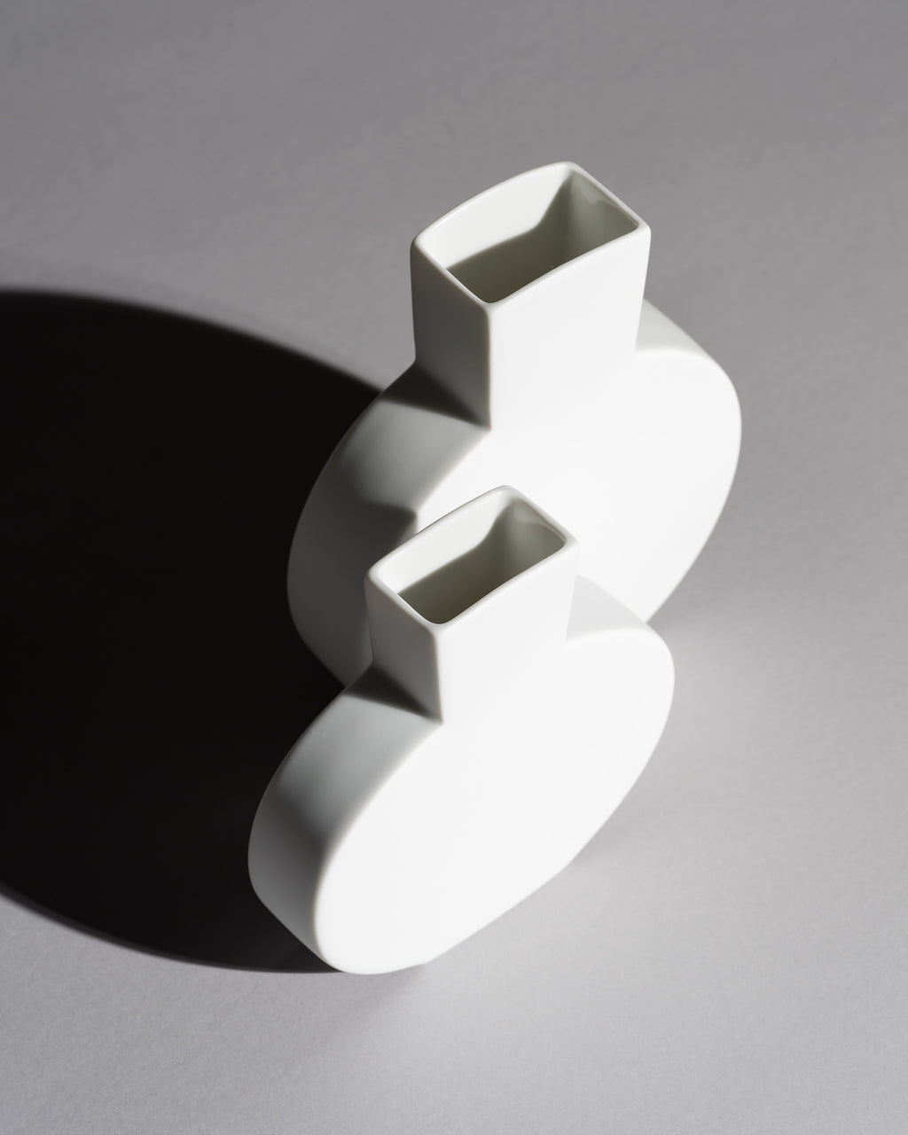 Sculptural Porcelain Vase Duo - Rosemonde Nairac for Rosenthal, Late 20th century