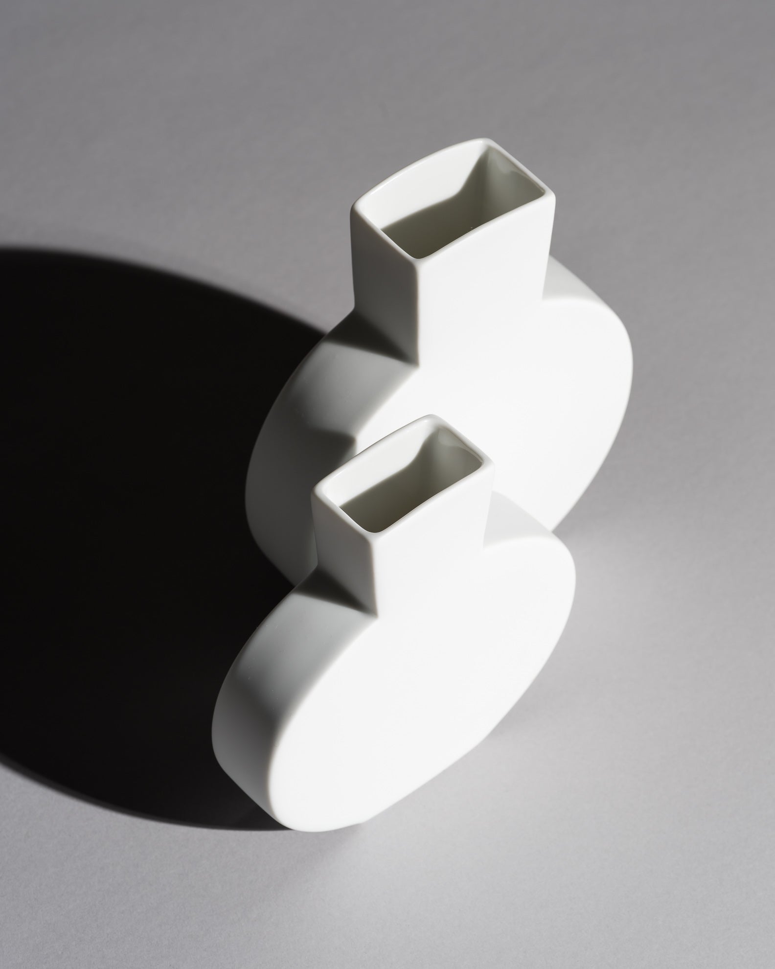 Sculptural Porcelain Vase Duo - Rosemonde Nairac for Rosenthal, Late 20th century