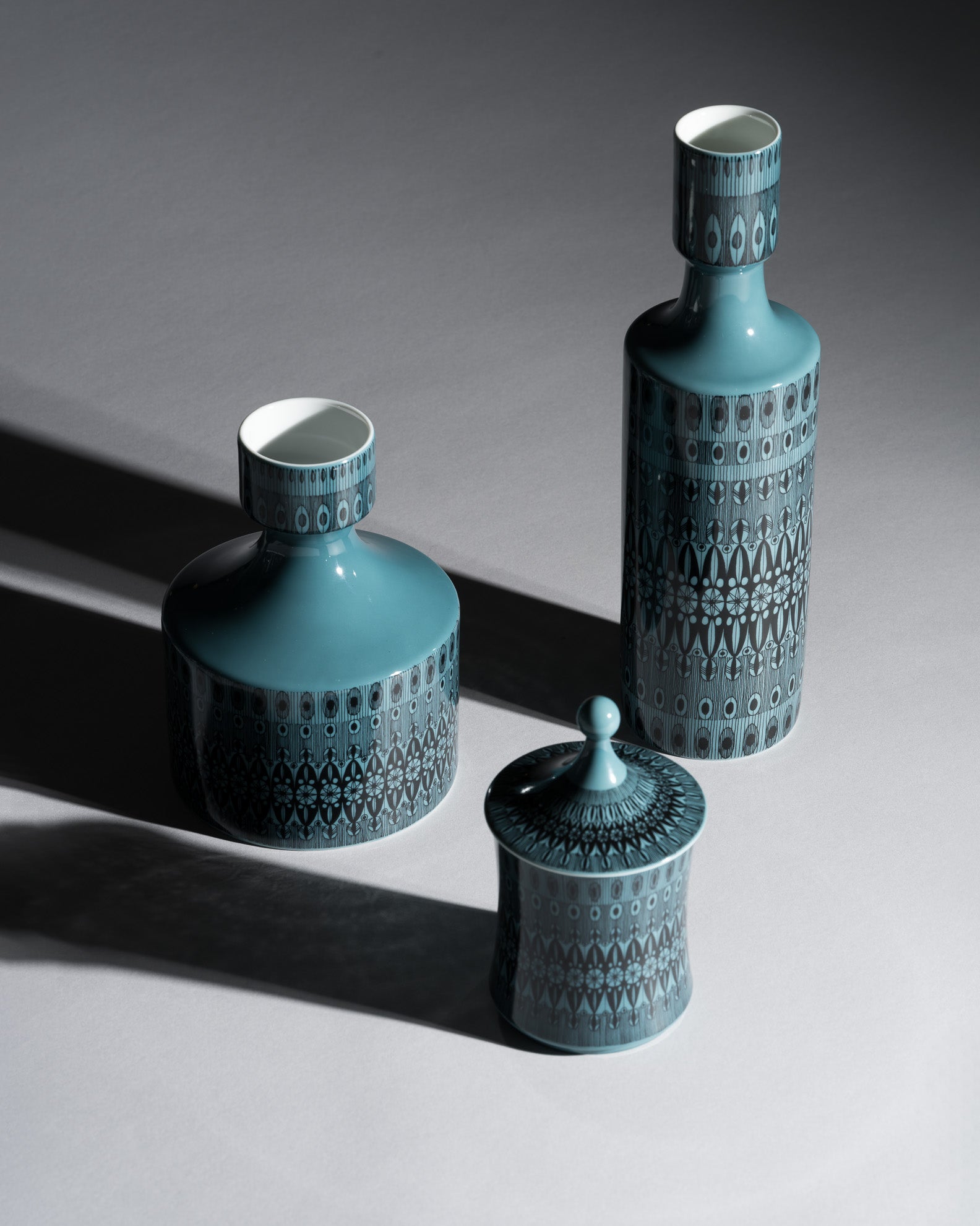 Turquoise Graphic Porcelain Trio – Theo Baumann for Rosenthal, 1964–1965