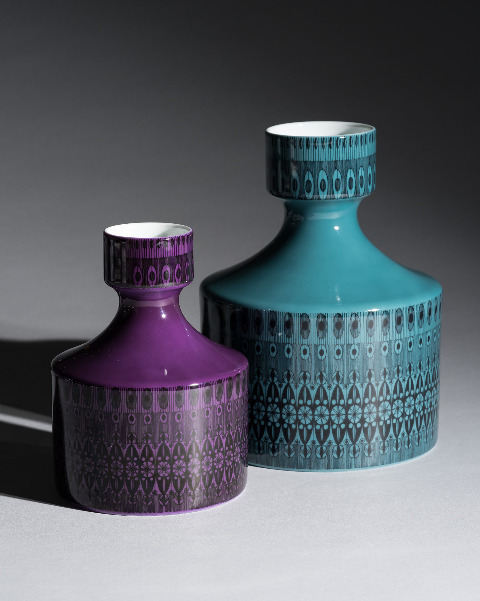 Graphic Porcelain Vase Duo – Theo Baumann for Rosenthal, 1964